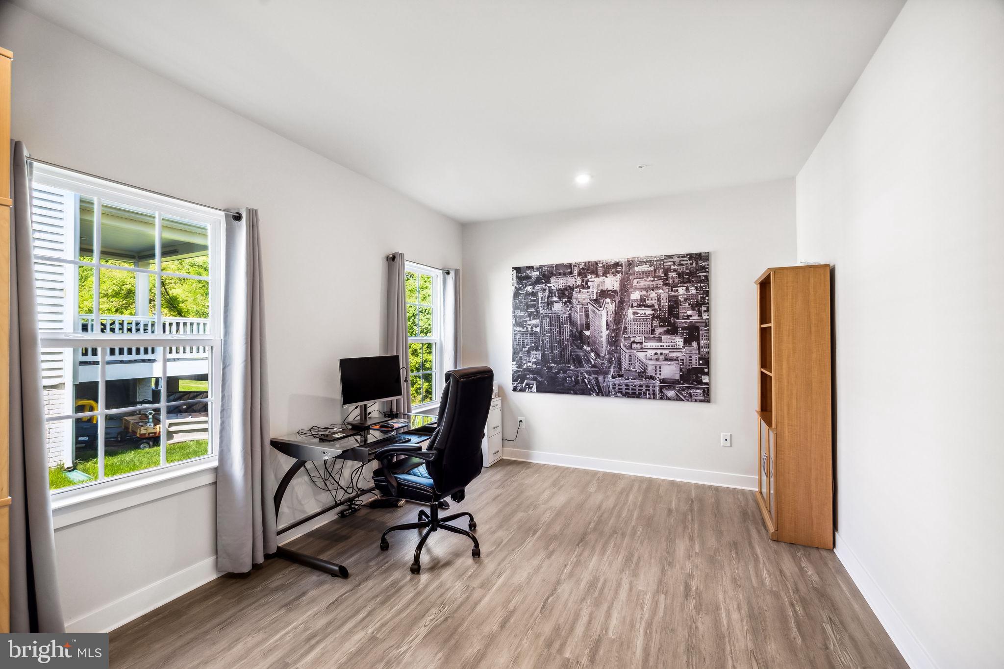 TWO RIVERS - Residential