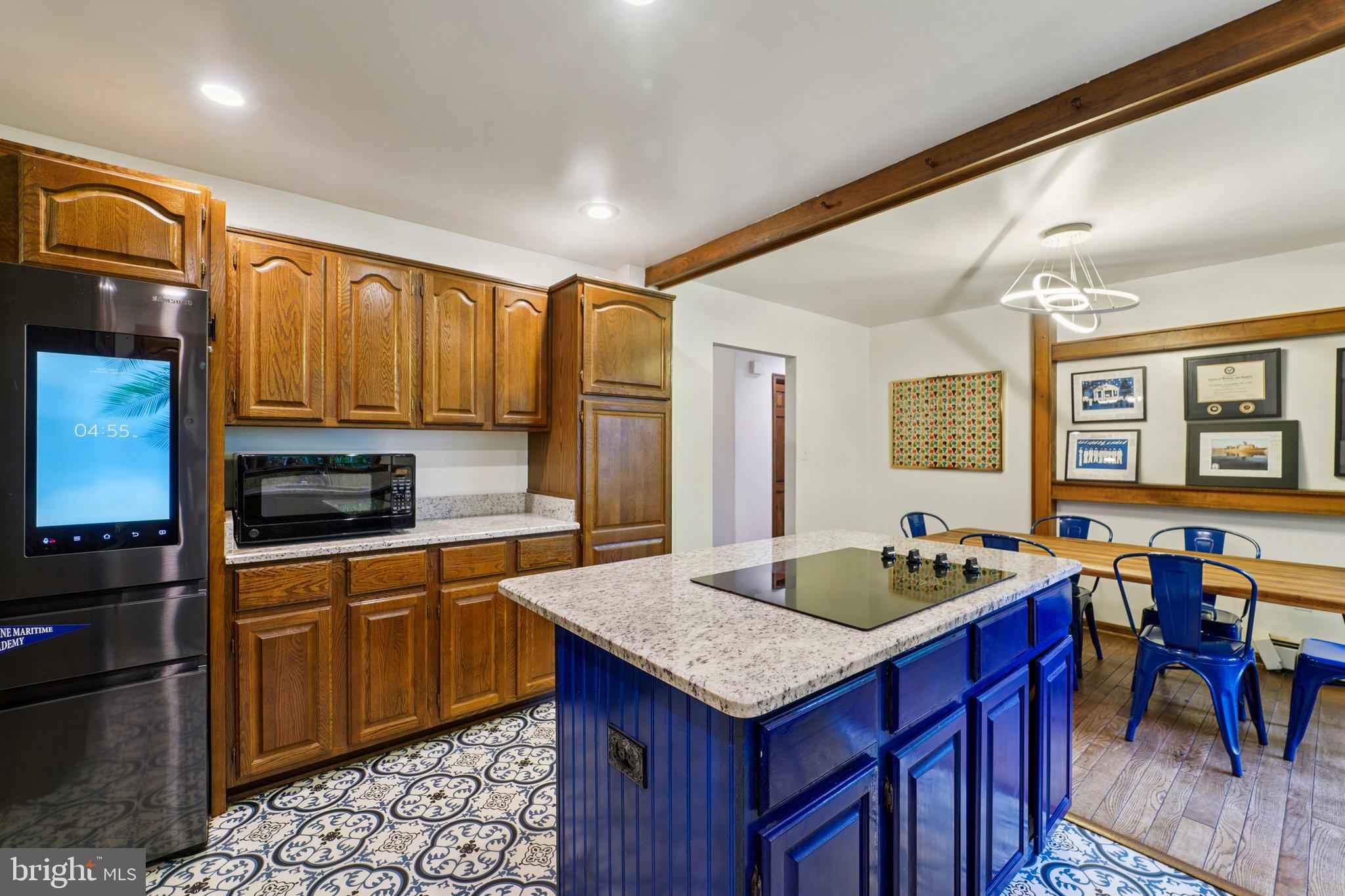 4646 LIVE OAK COURT