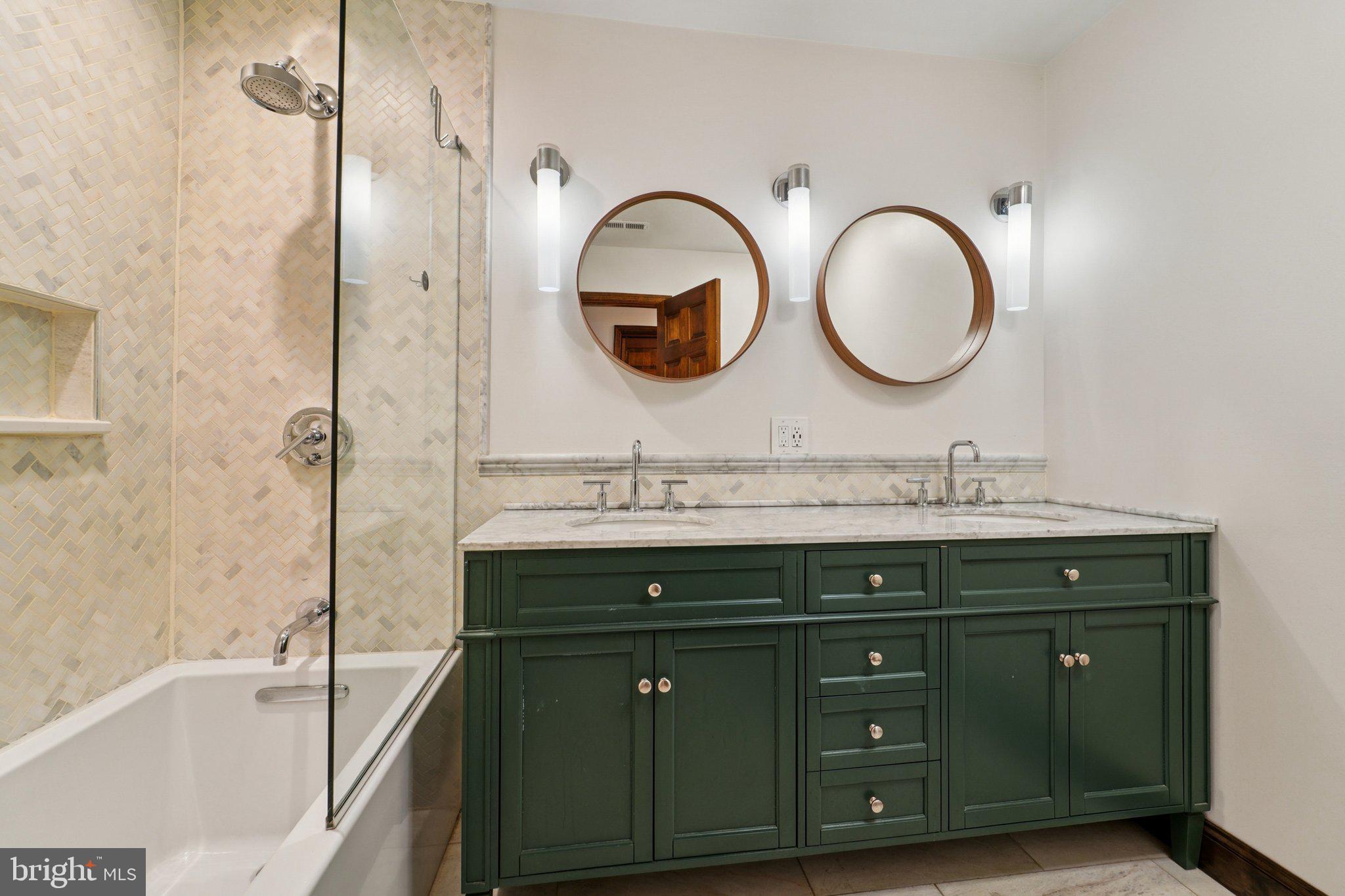 WORTHINGTON - Residential