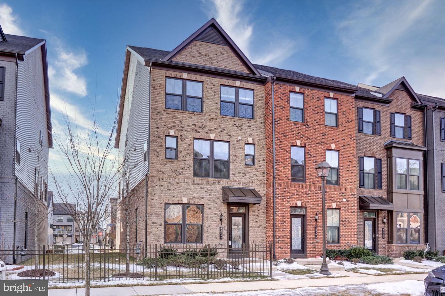 WESTMOORE AT MOOREFIELD - Residential Lease