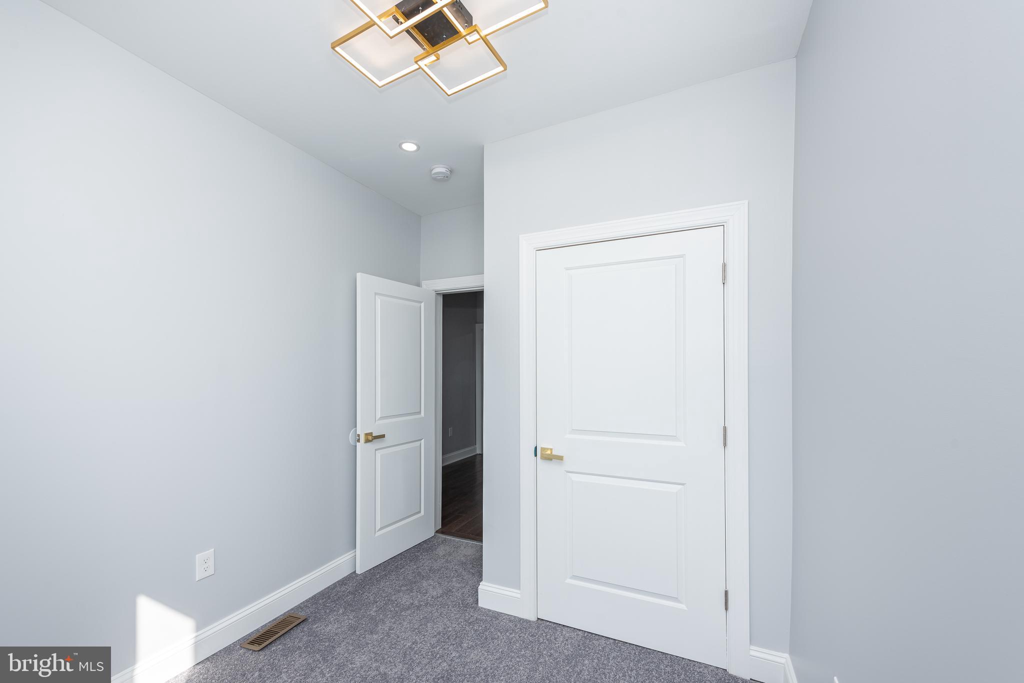 DRUID HILL PARK - Residential