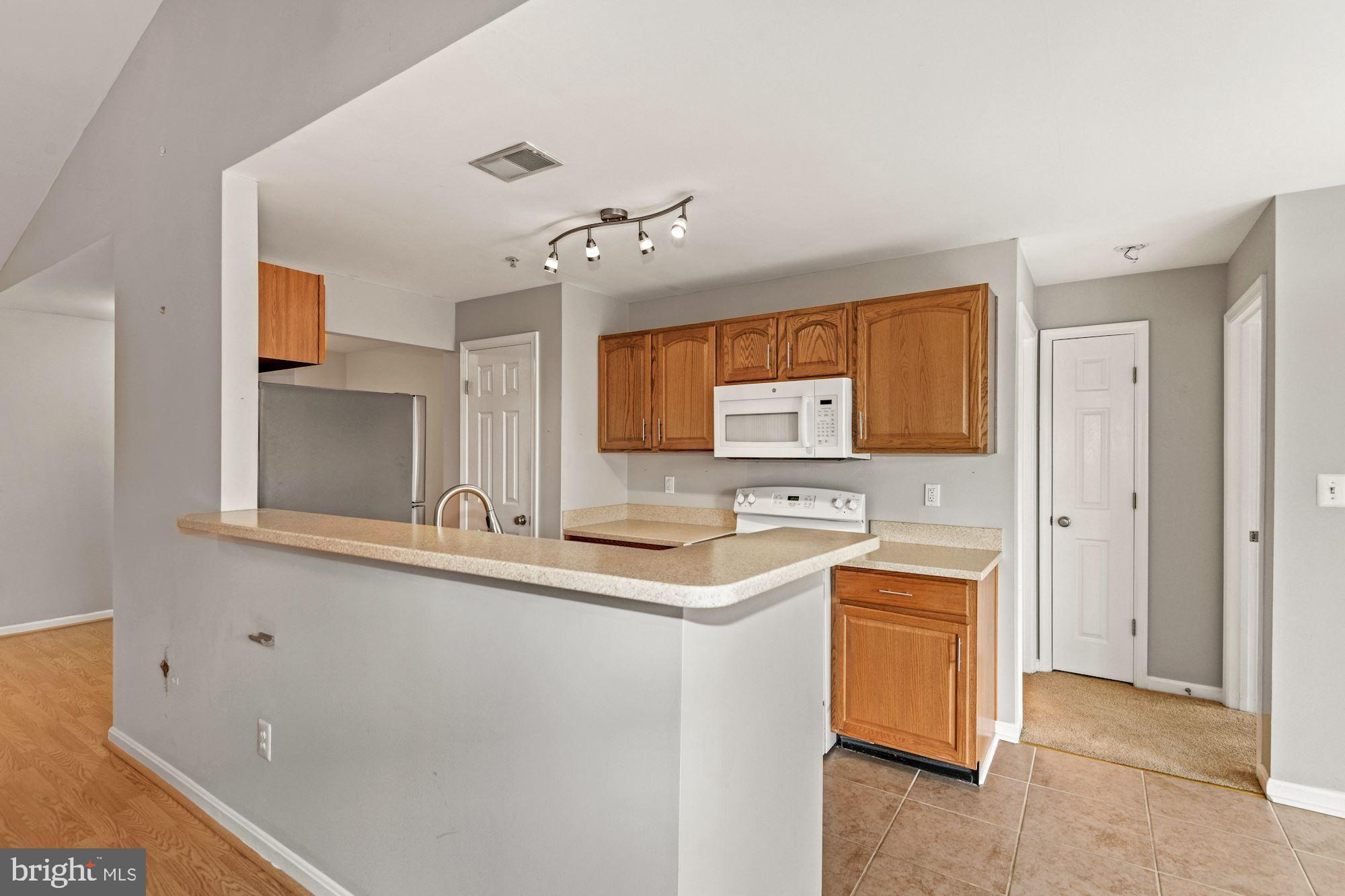 TIDEWATER COLONY - Residential Lease