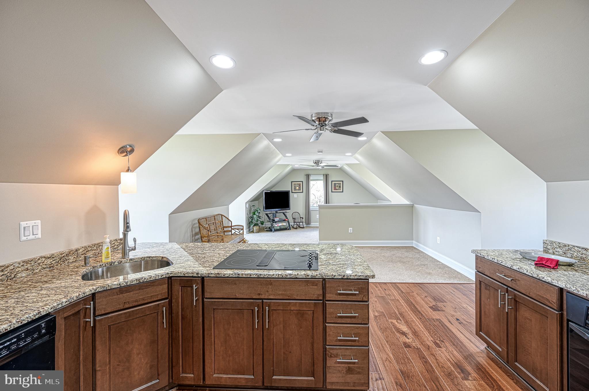 DANIELS POINT - Residential