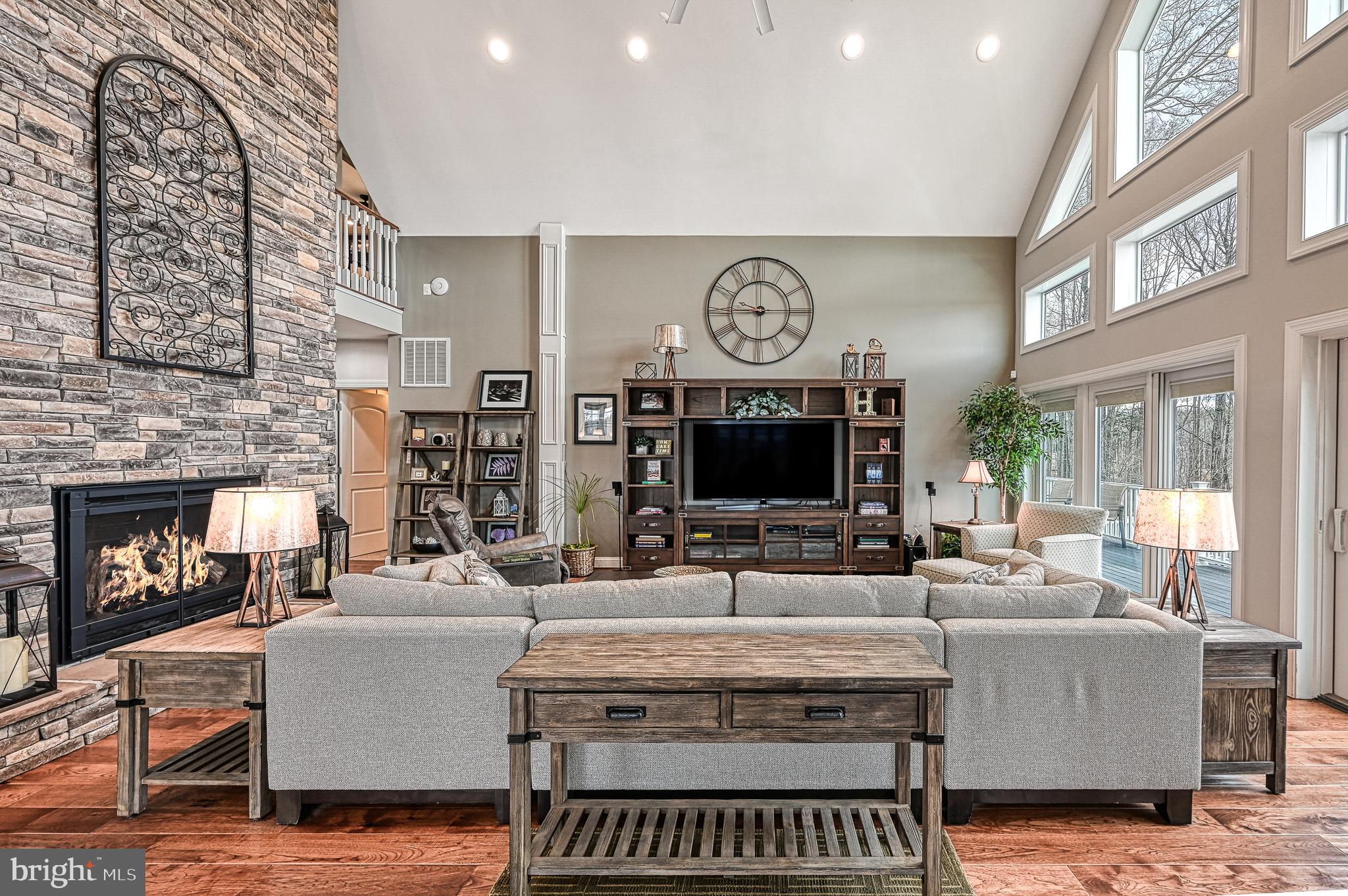 DANIELS POINT - Residential