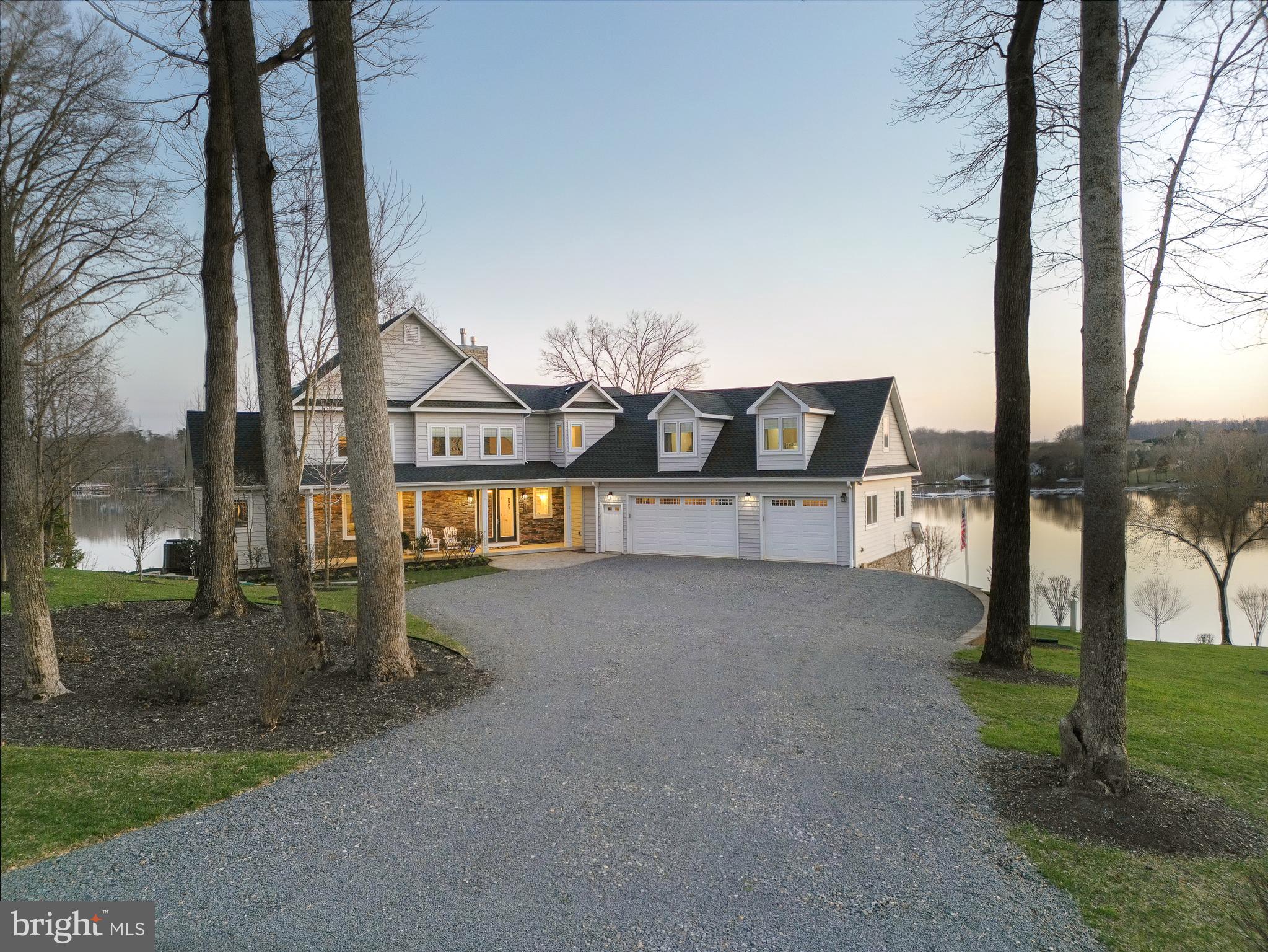 DANIELS POINT - Residential