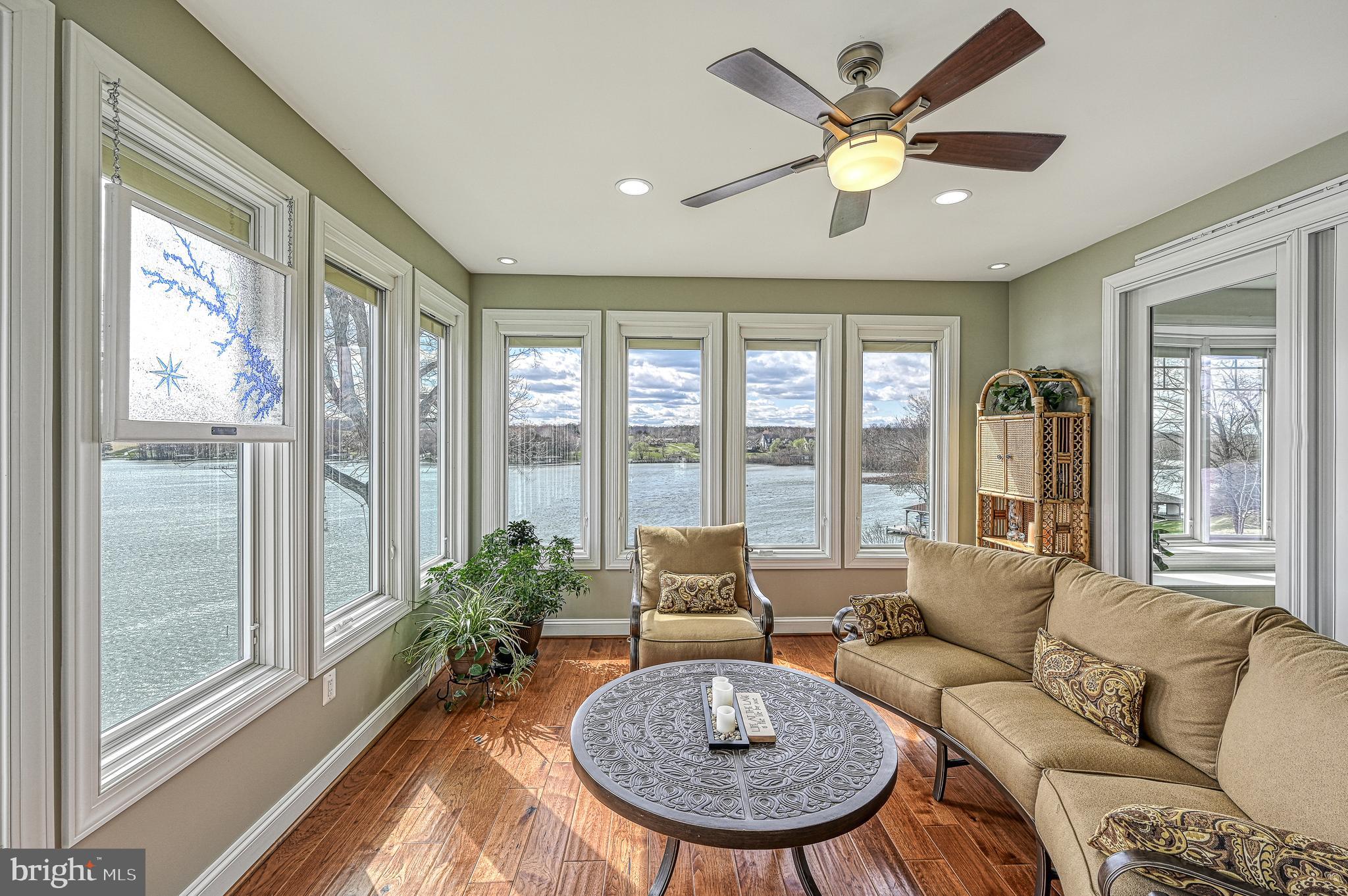 DANIELS POINT - Residential