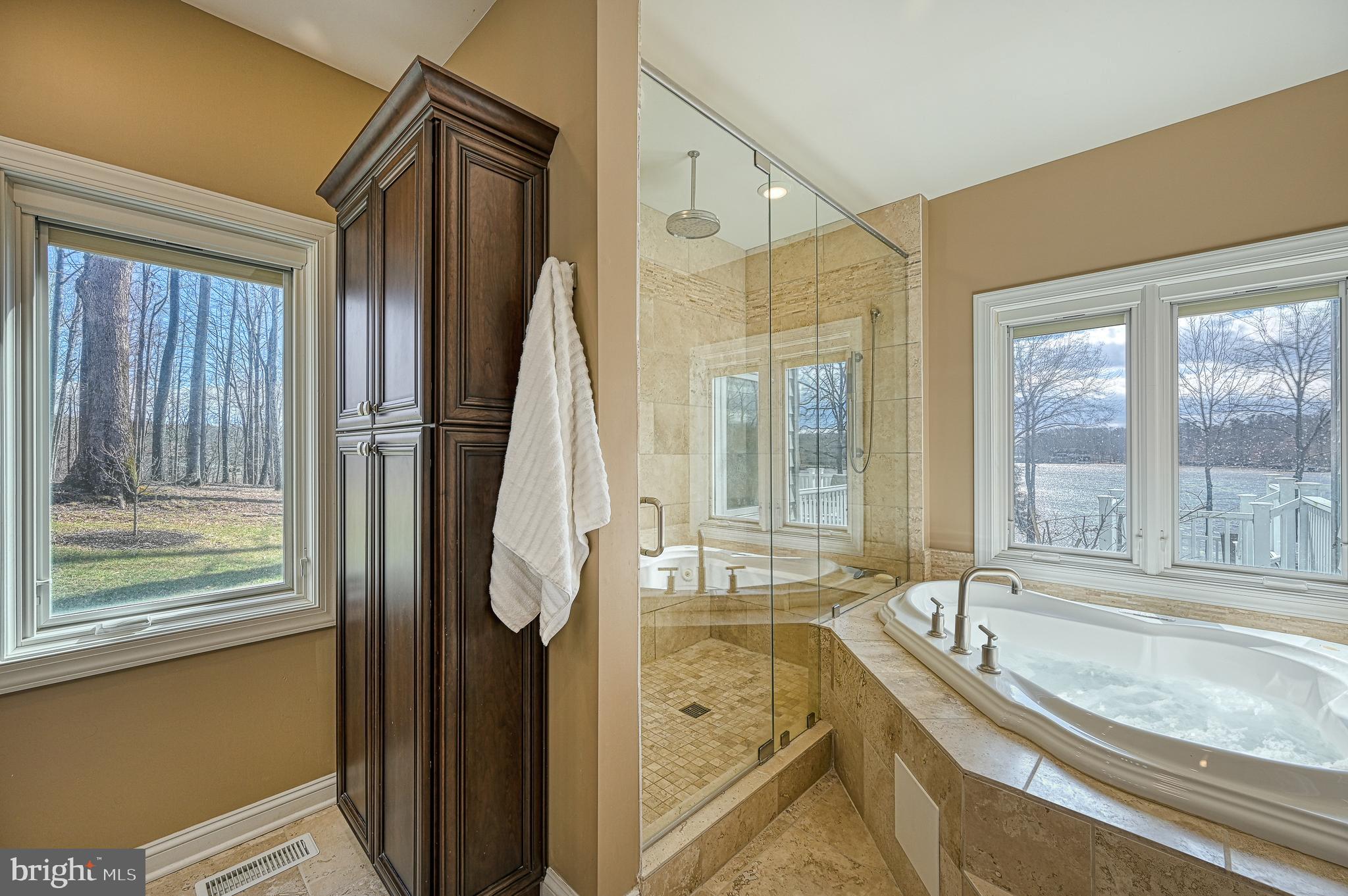 DANIELS POINT - Residential