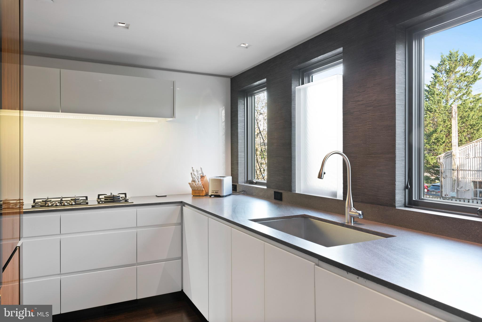 EASTPORT - Residential