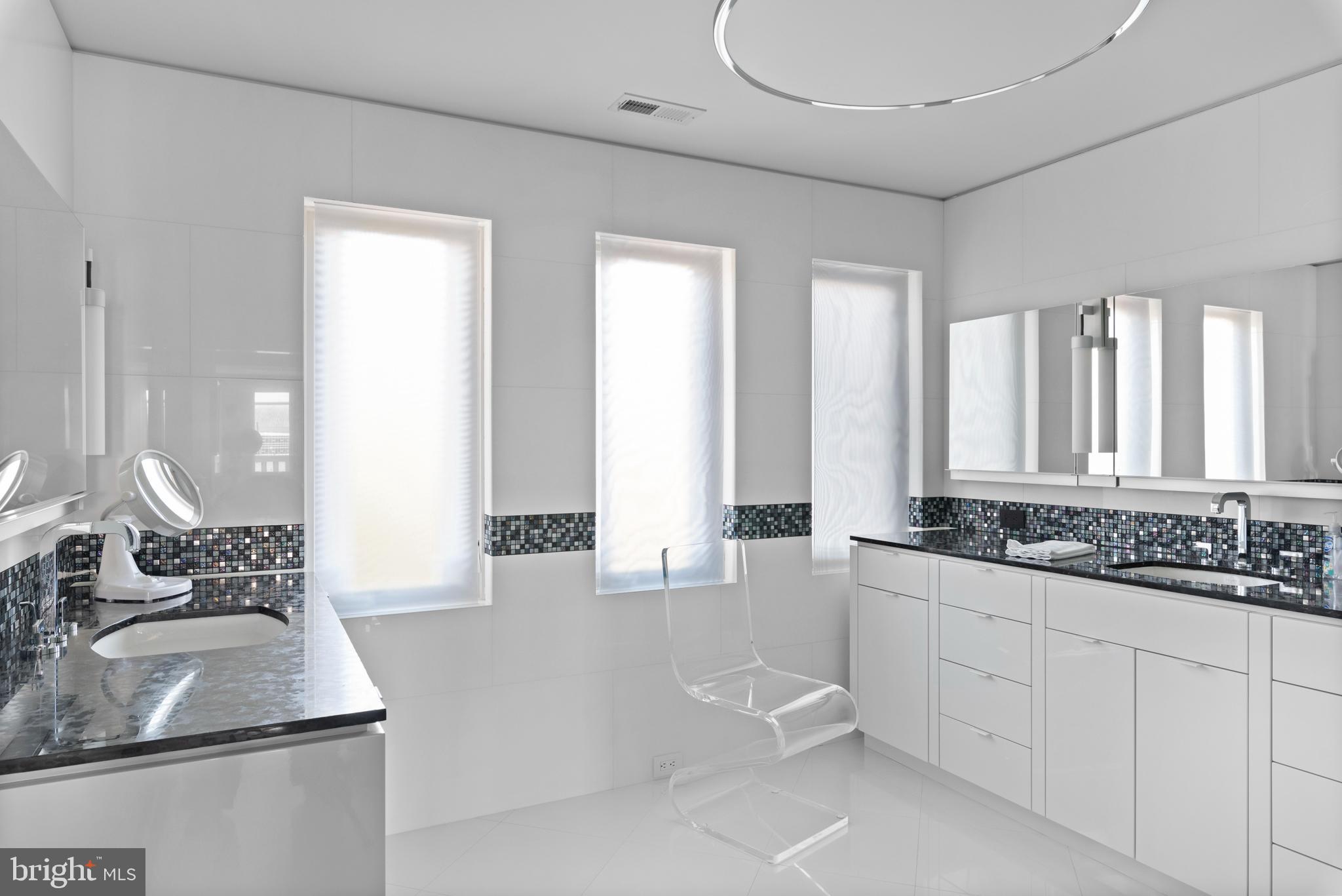 EASTPORT - Residential