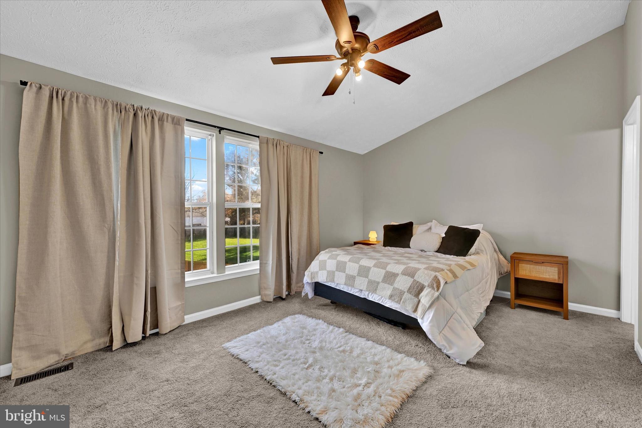 MEADOWLAND - Residential