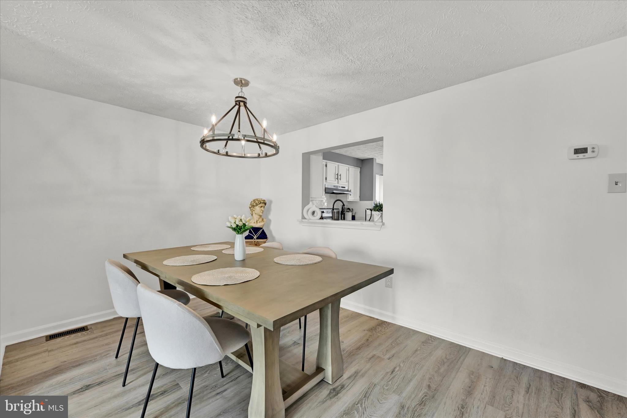 MEADOWLAND - Residential