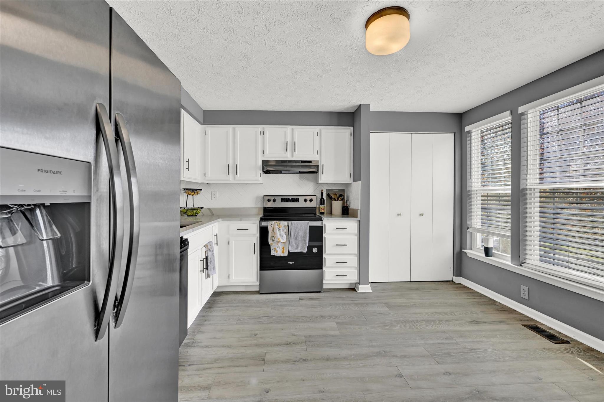 MEADOWLAND - Residential