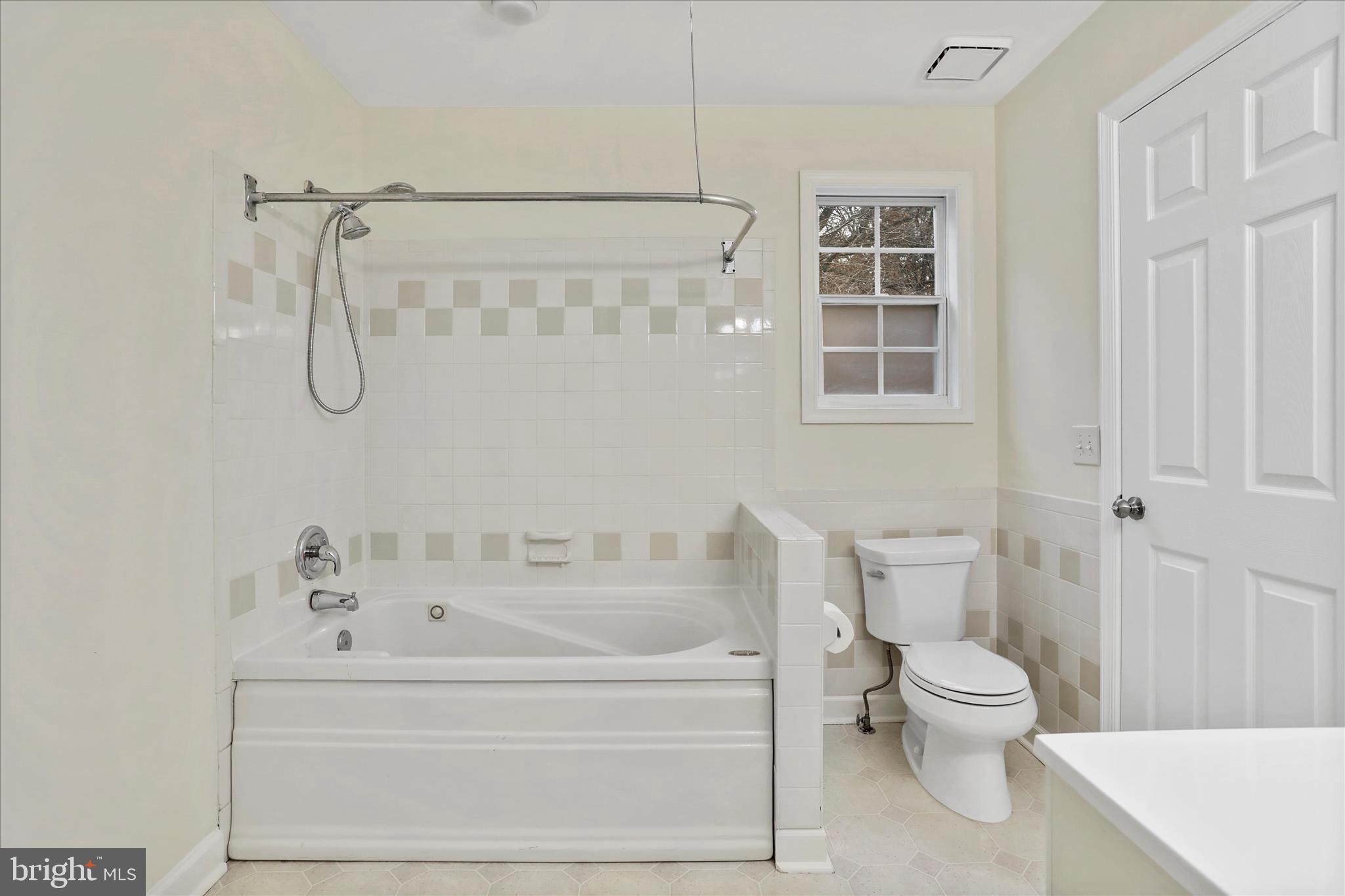 CENTREVILLE GREEN - Residential