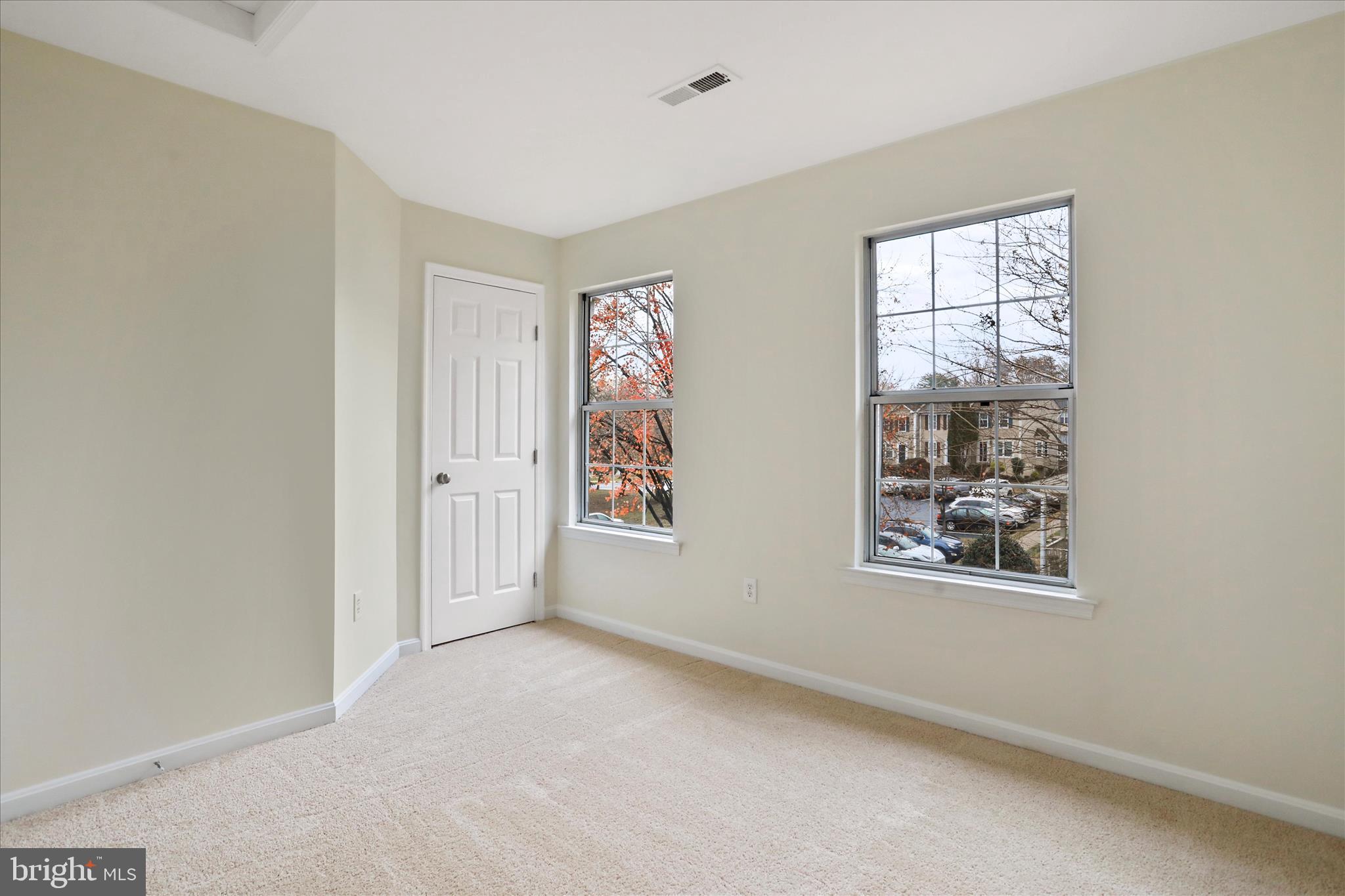 CENTREVILLE GREEN - Residential