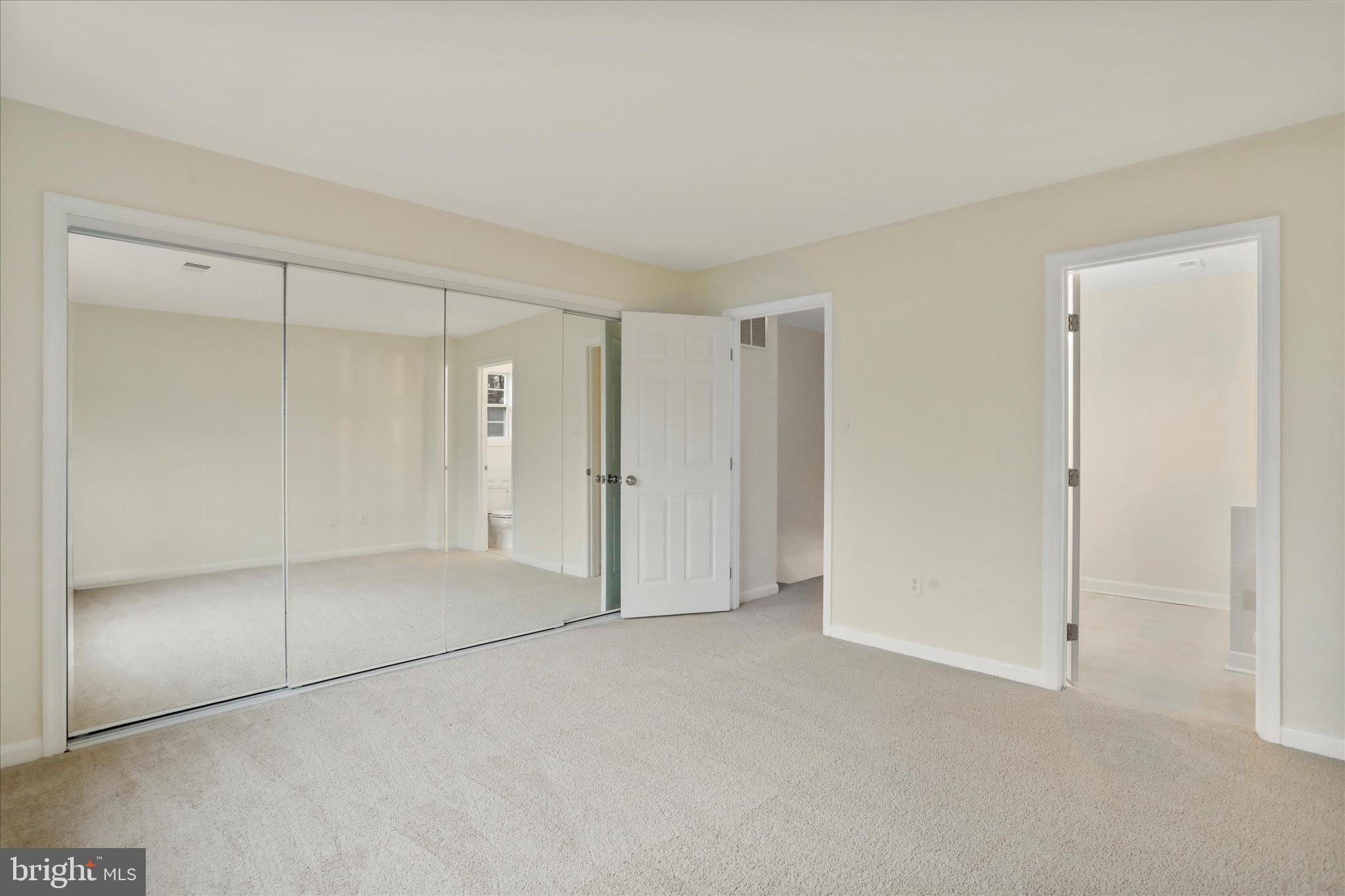 CENTREVILLE GREEN - Residential