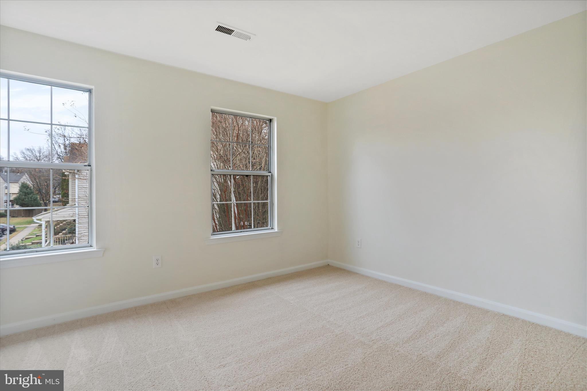 CENTREVILLE GREEN - Residential