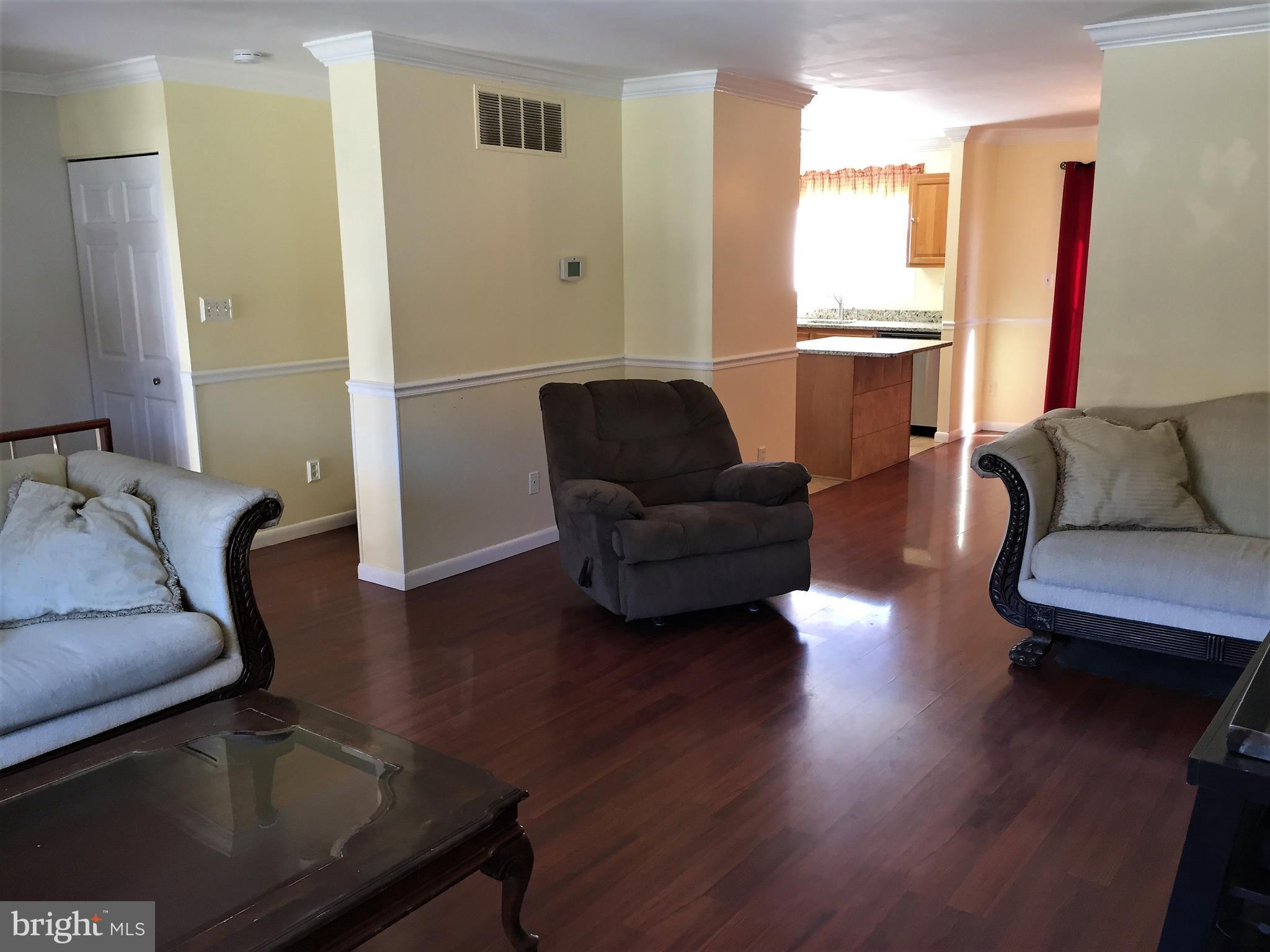 HINES ESTATES - Residential Lease