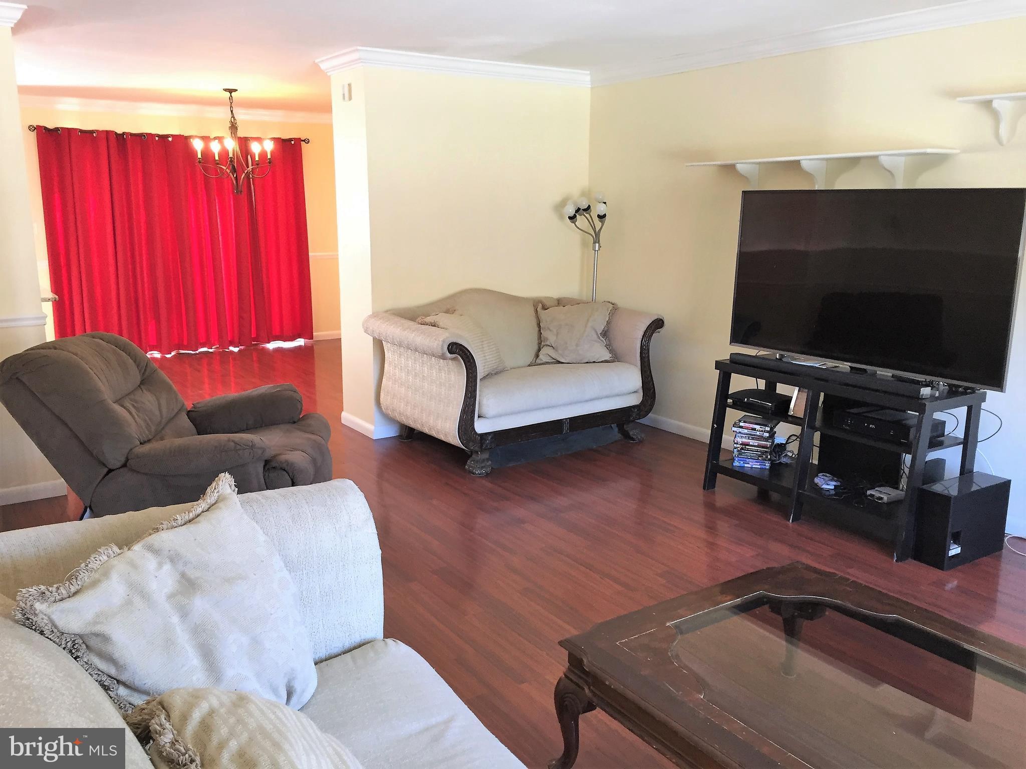 HINES ESTATES - Residential Lease