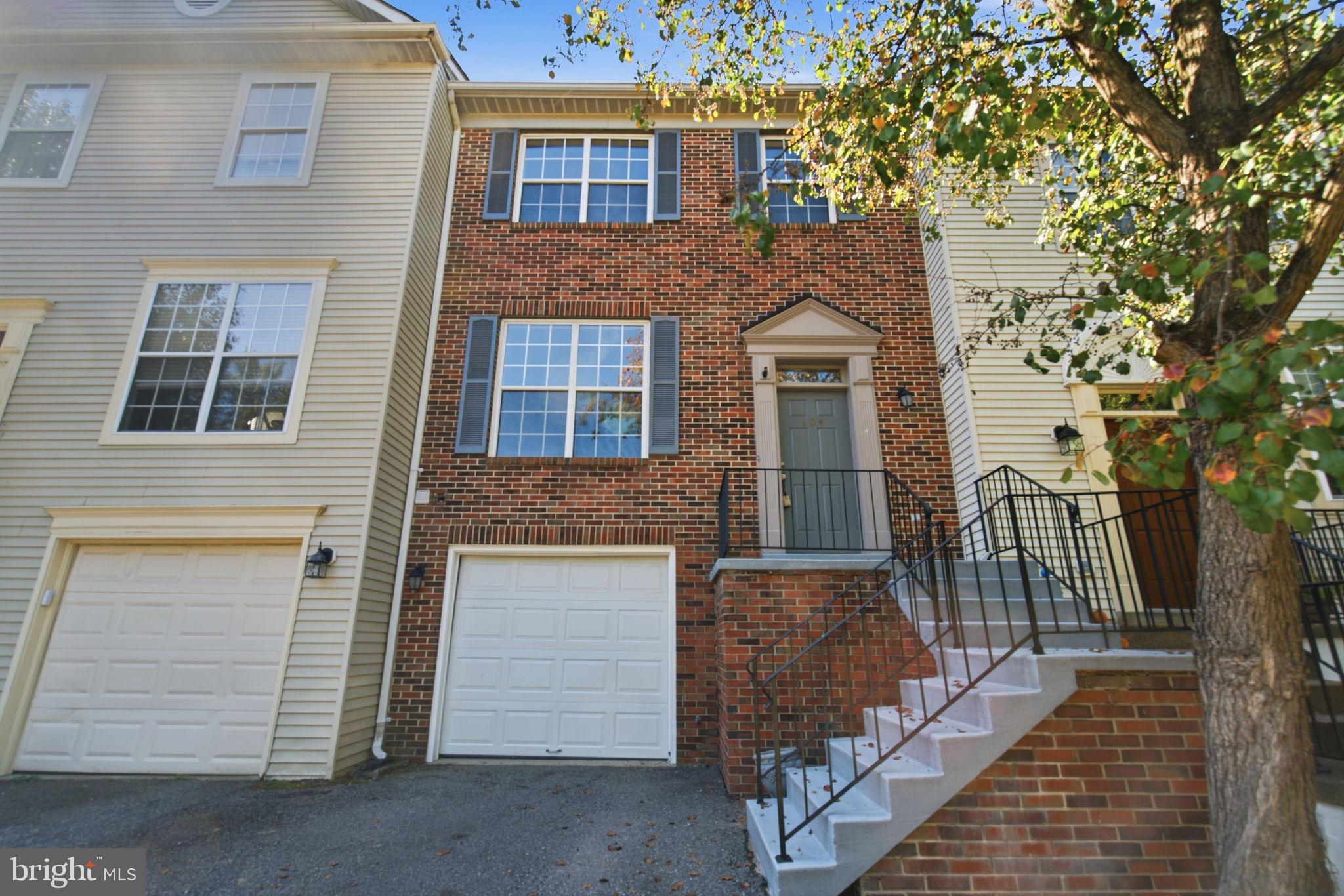 104 STAFFORD GLEN COURT