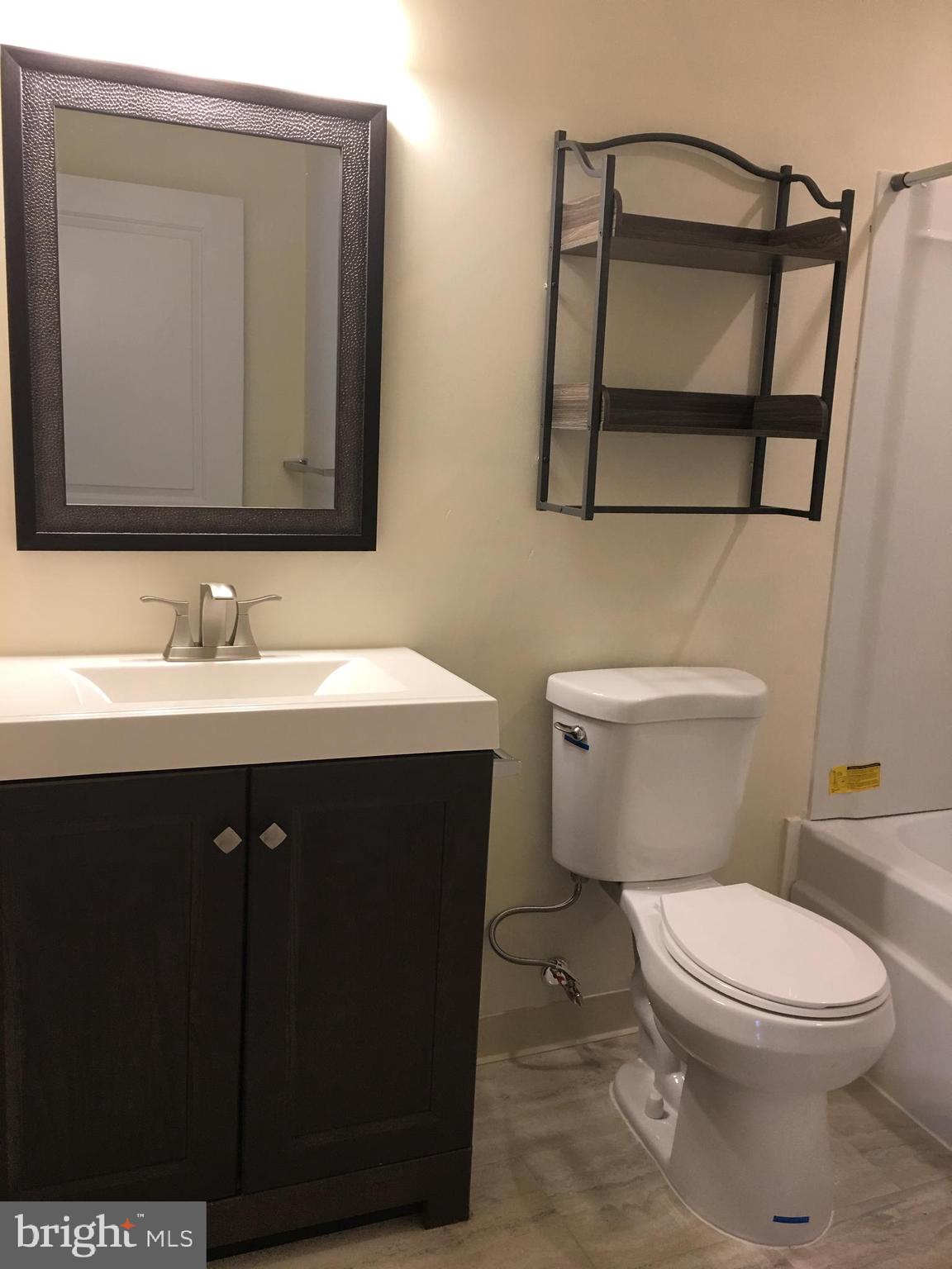 357 OAKWOOD AVENUE 204