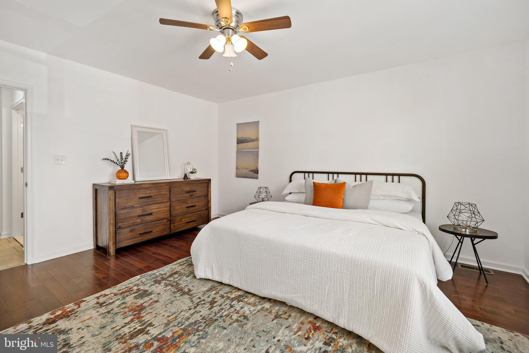 KENSINGTON - Residential