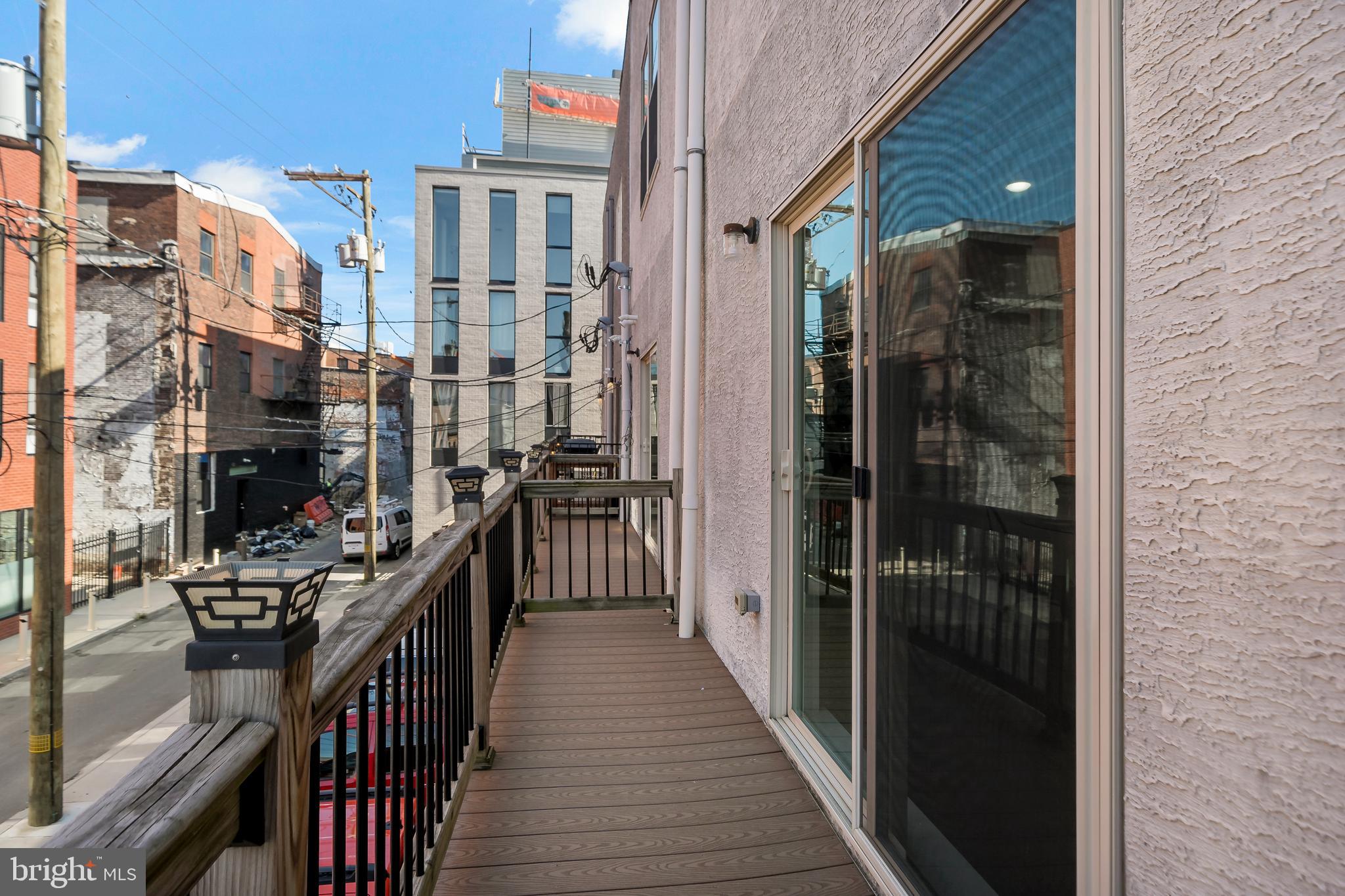 KENSINGTON - Residential