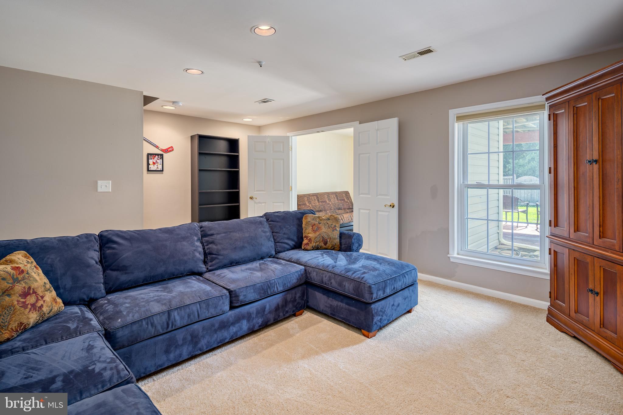 COUNTRY WALK - Residential Lease