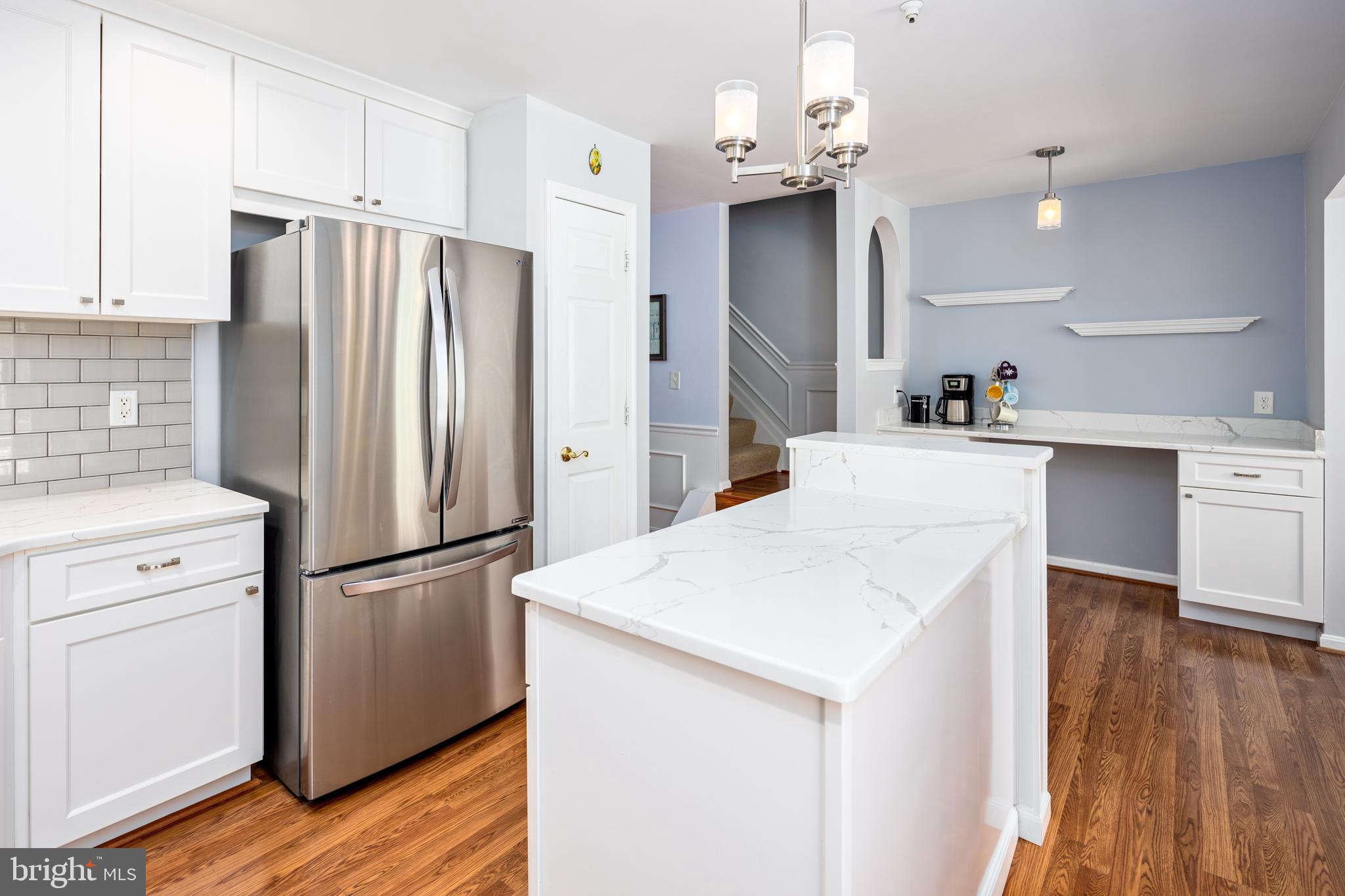 COUNTRY WALK - Residential Lease