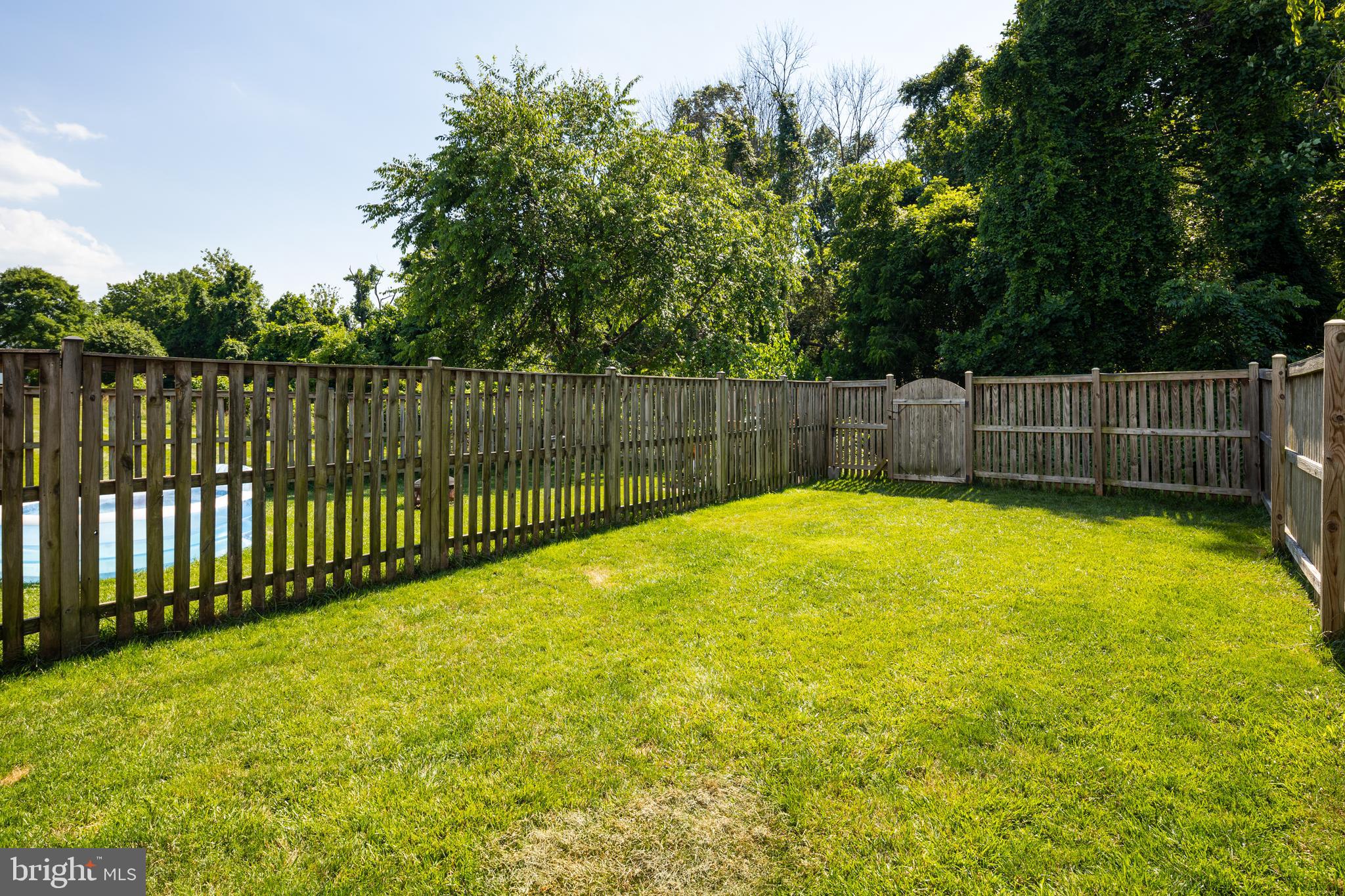 COUNTRY WALK - Residential Lease