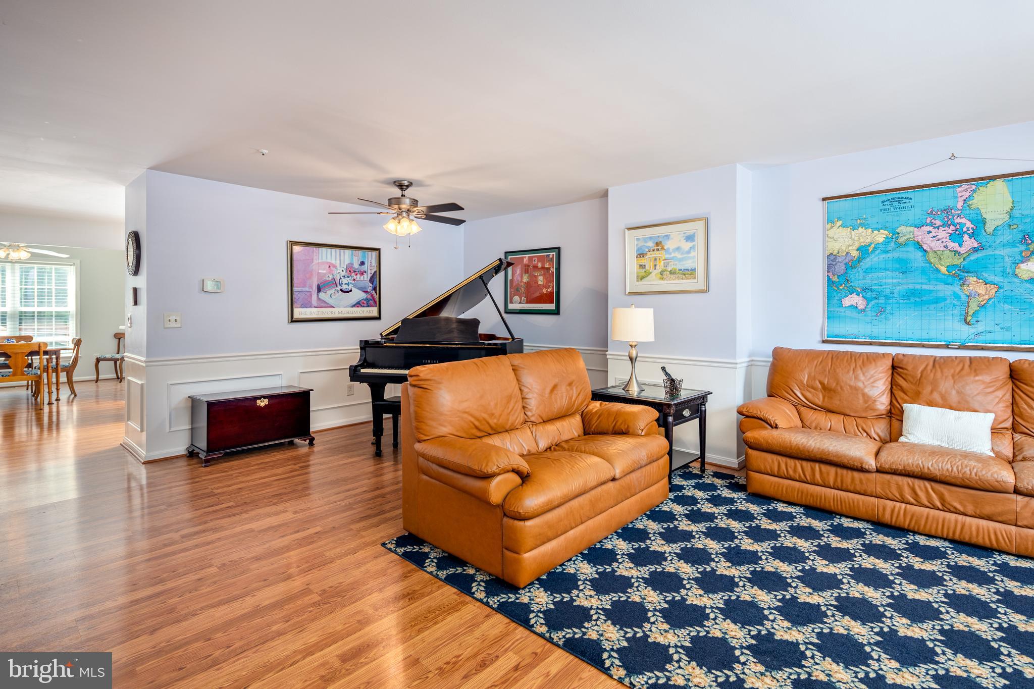 COUNTRY WALK - Residential Lease