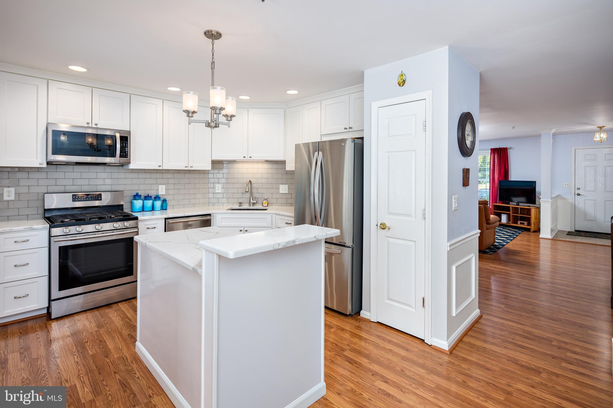 COUNTRY WALK - Residential Lease