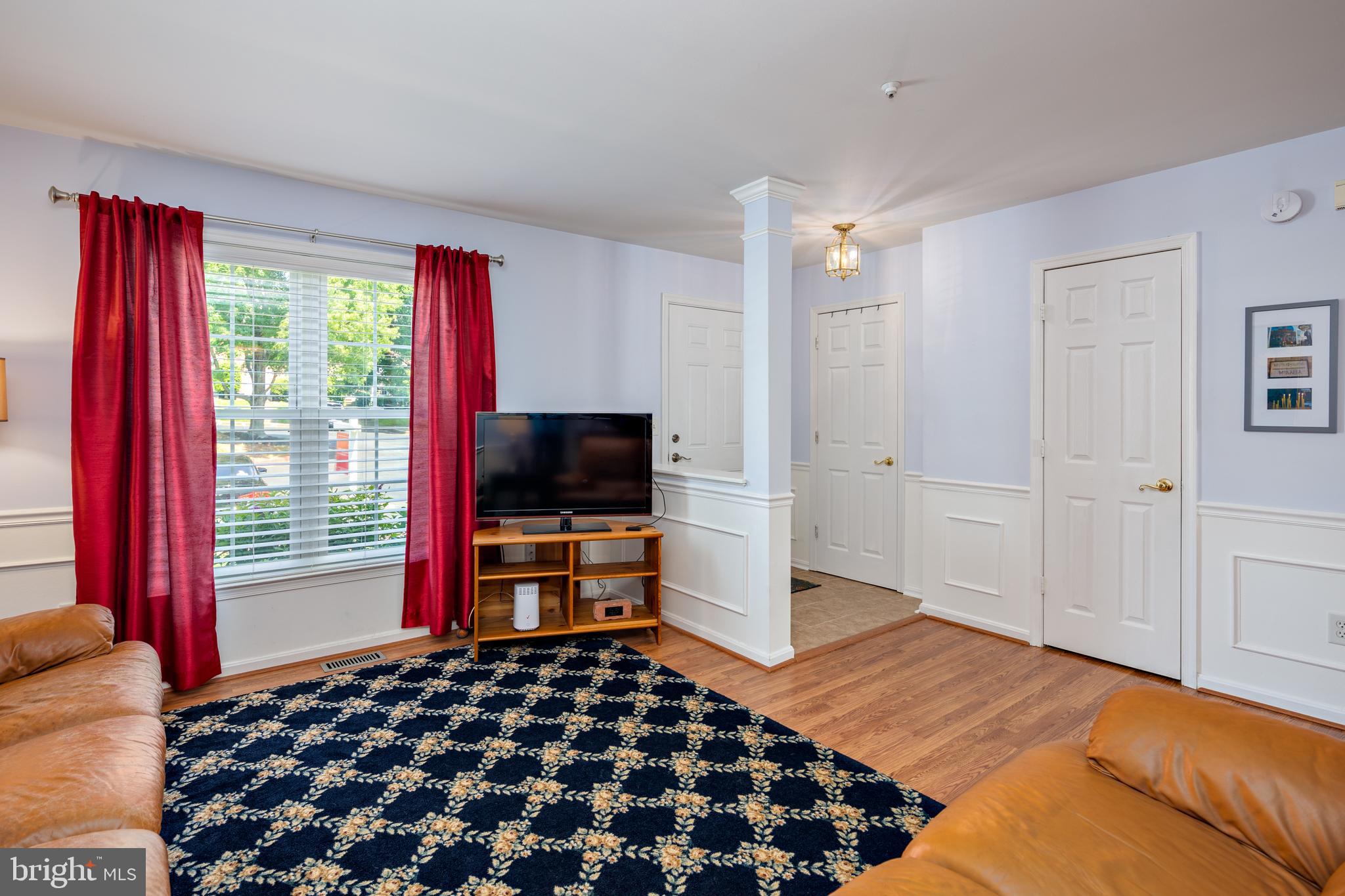 COUNTRY WALK - Residential Lease
