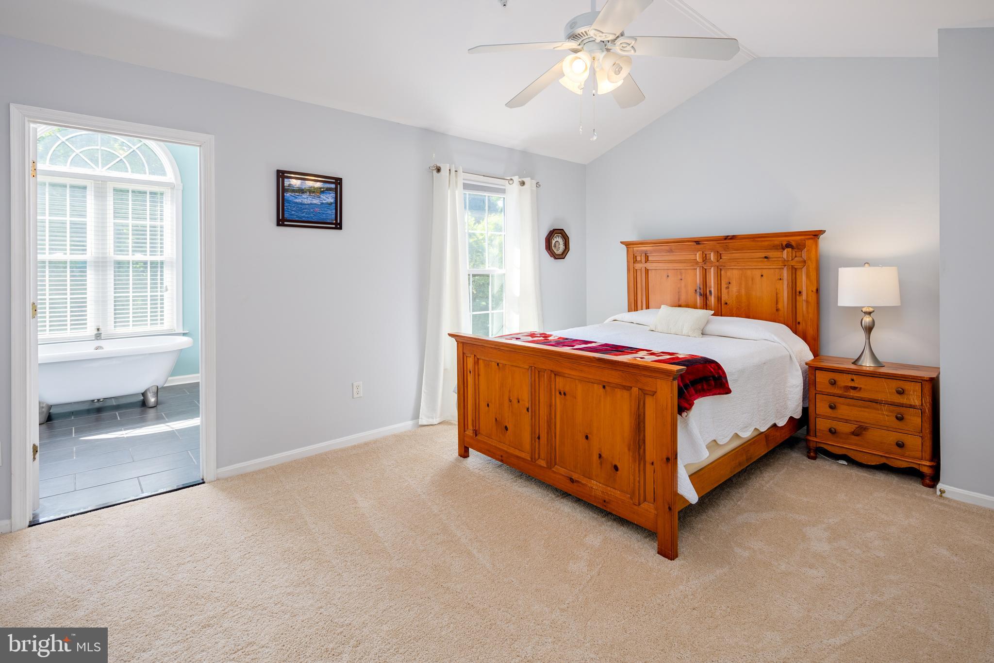 COUNTRY WALK - Residential Lease