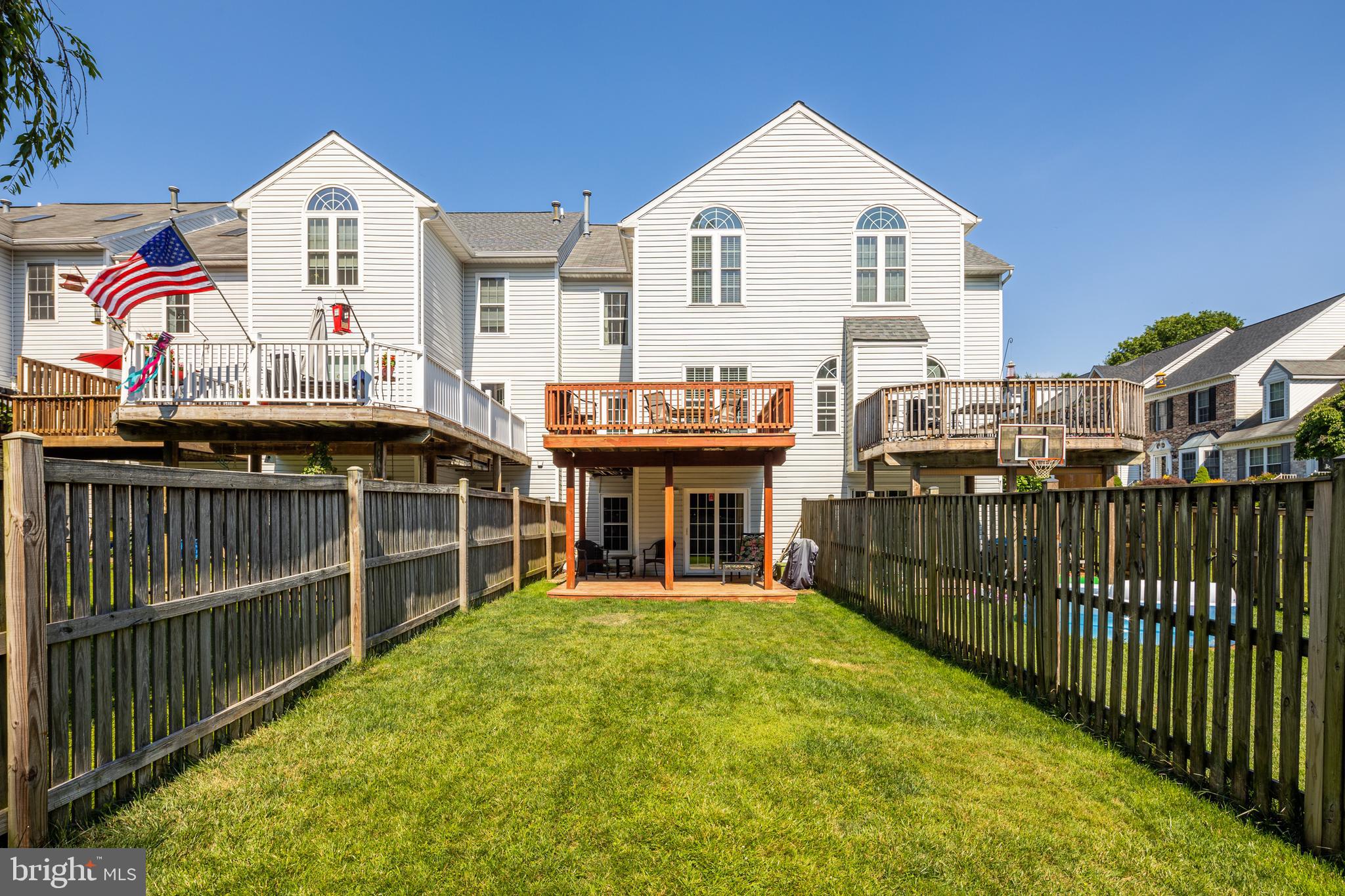 COUNTRY WALK - Residential Lease