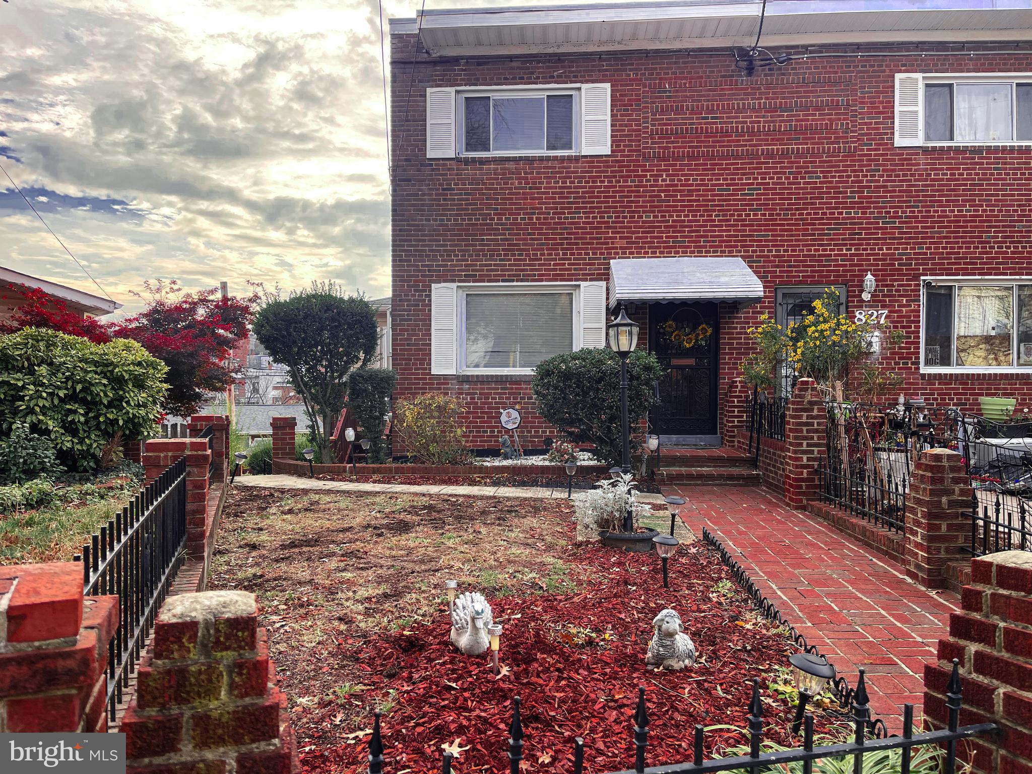 829 OGLETHORPE STREET NE