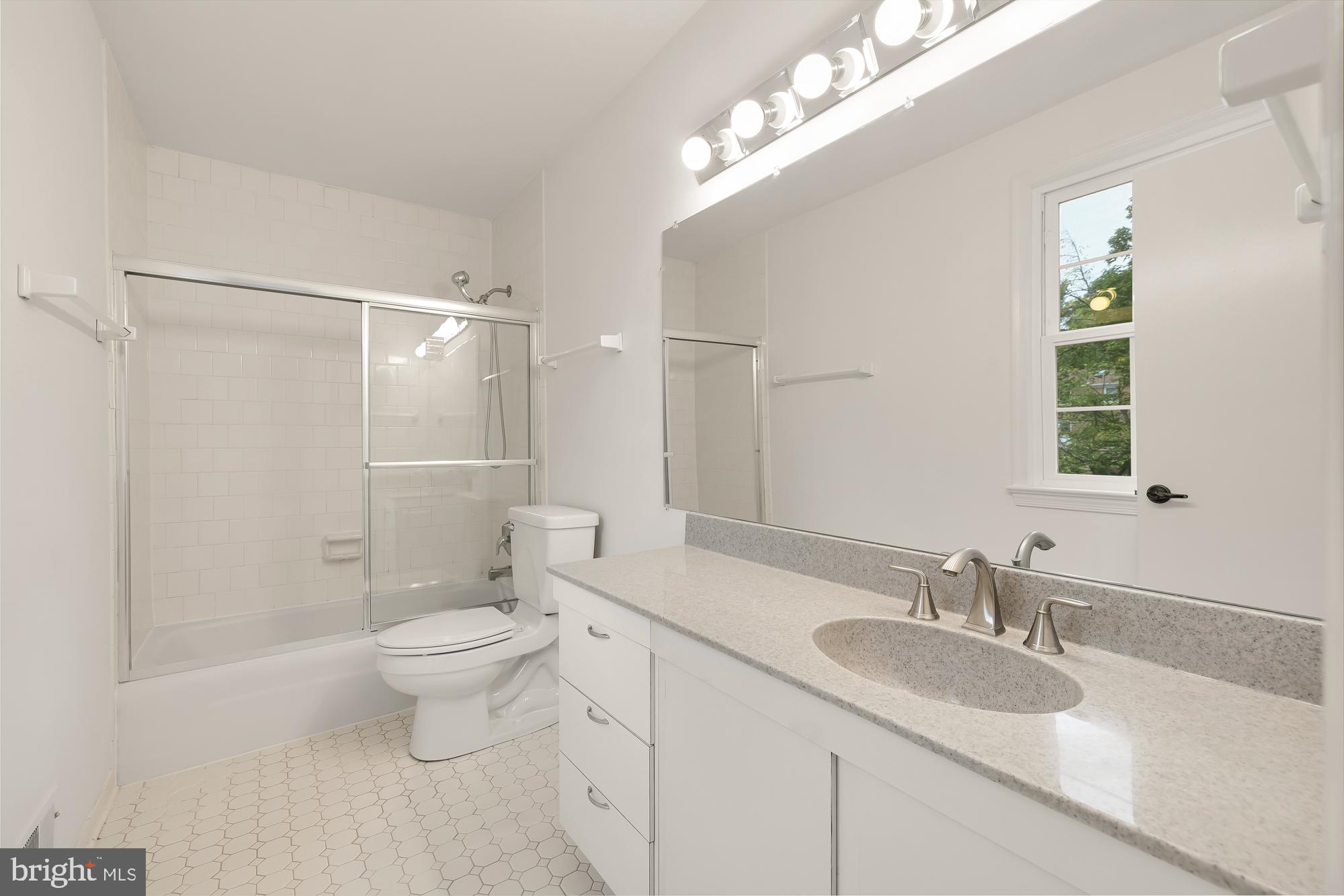 BEDFORDSHIRE - Residential