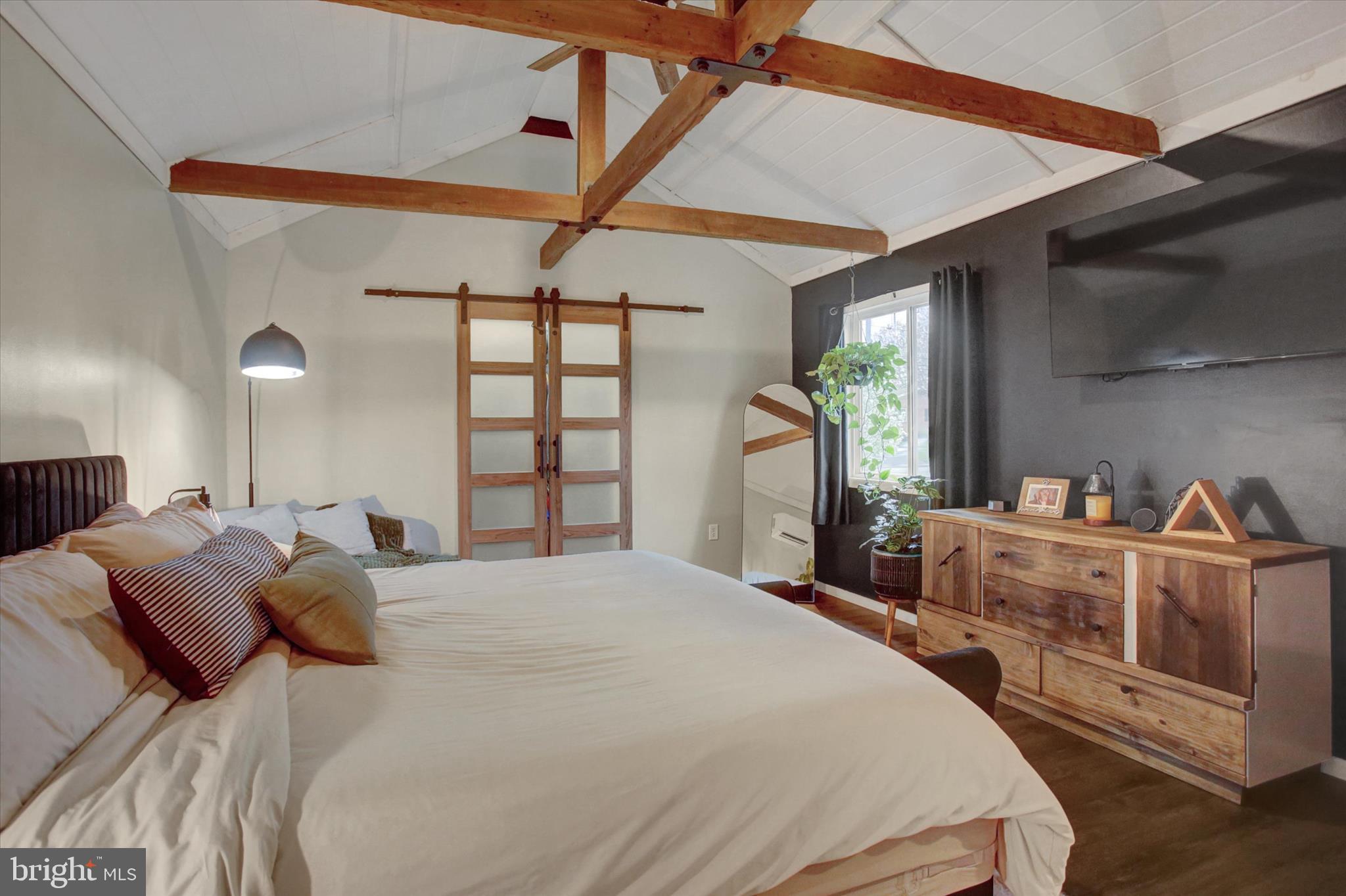 WARM SPRING ROAD - Residential