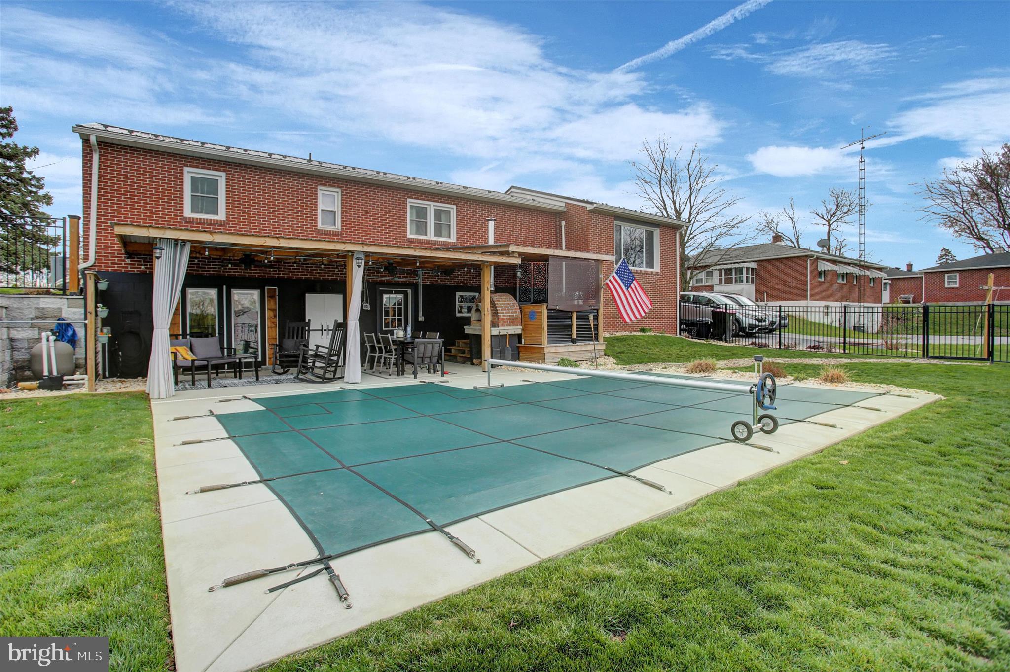 WARM SPRING ROAD - Residential