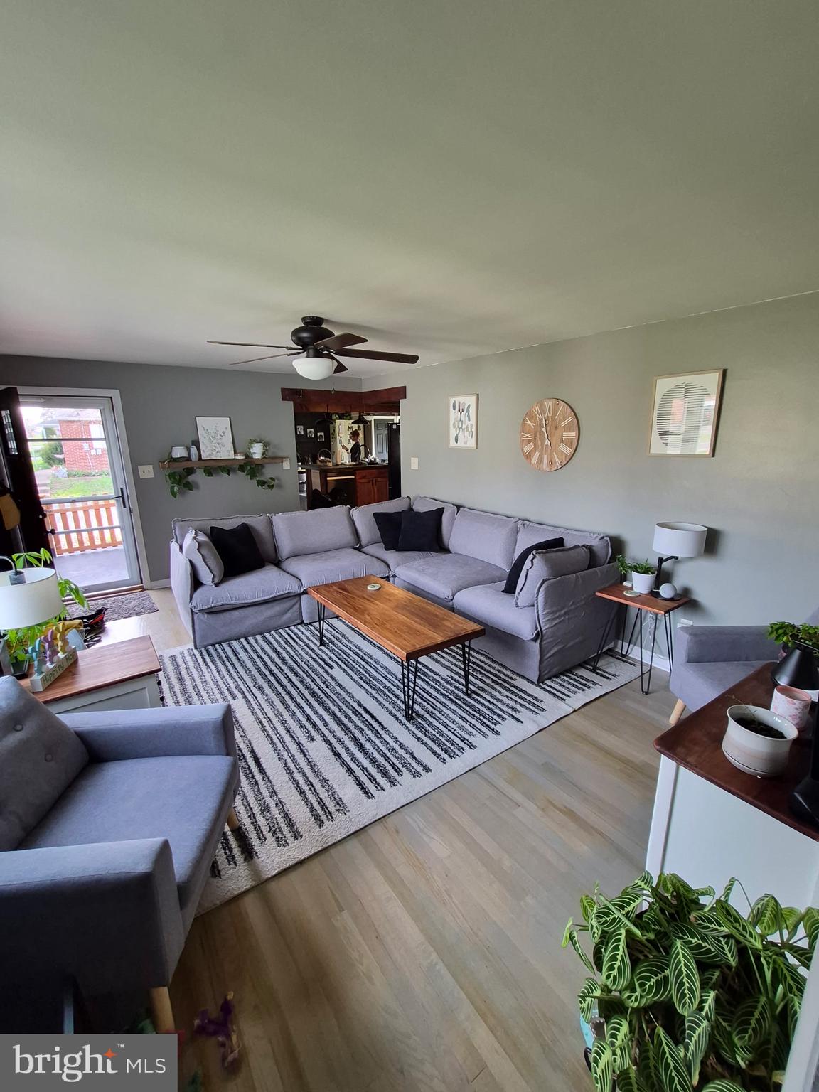 WARM SPRING ROAD - Residential