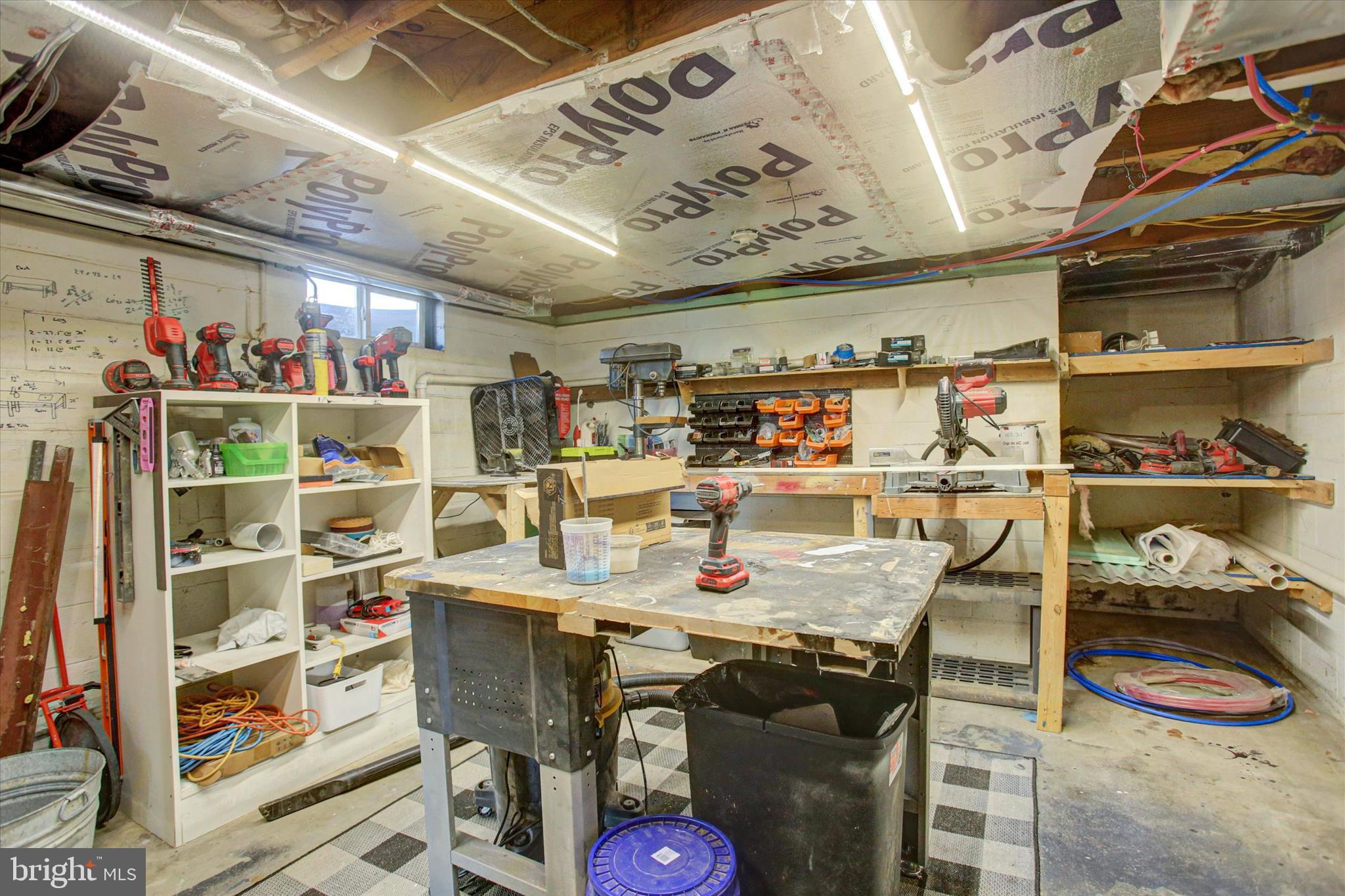 WARM SPRING ROAD - Residential