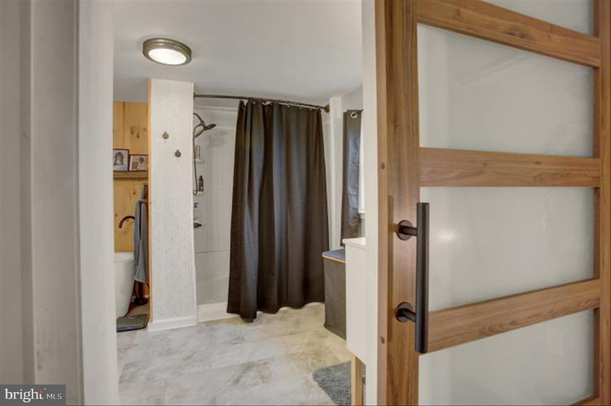 WARM SPRING ROAD - Residential