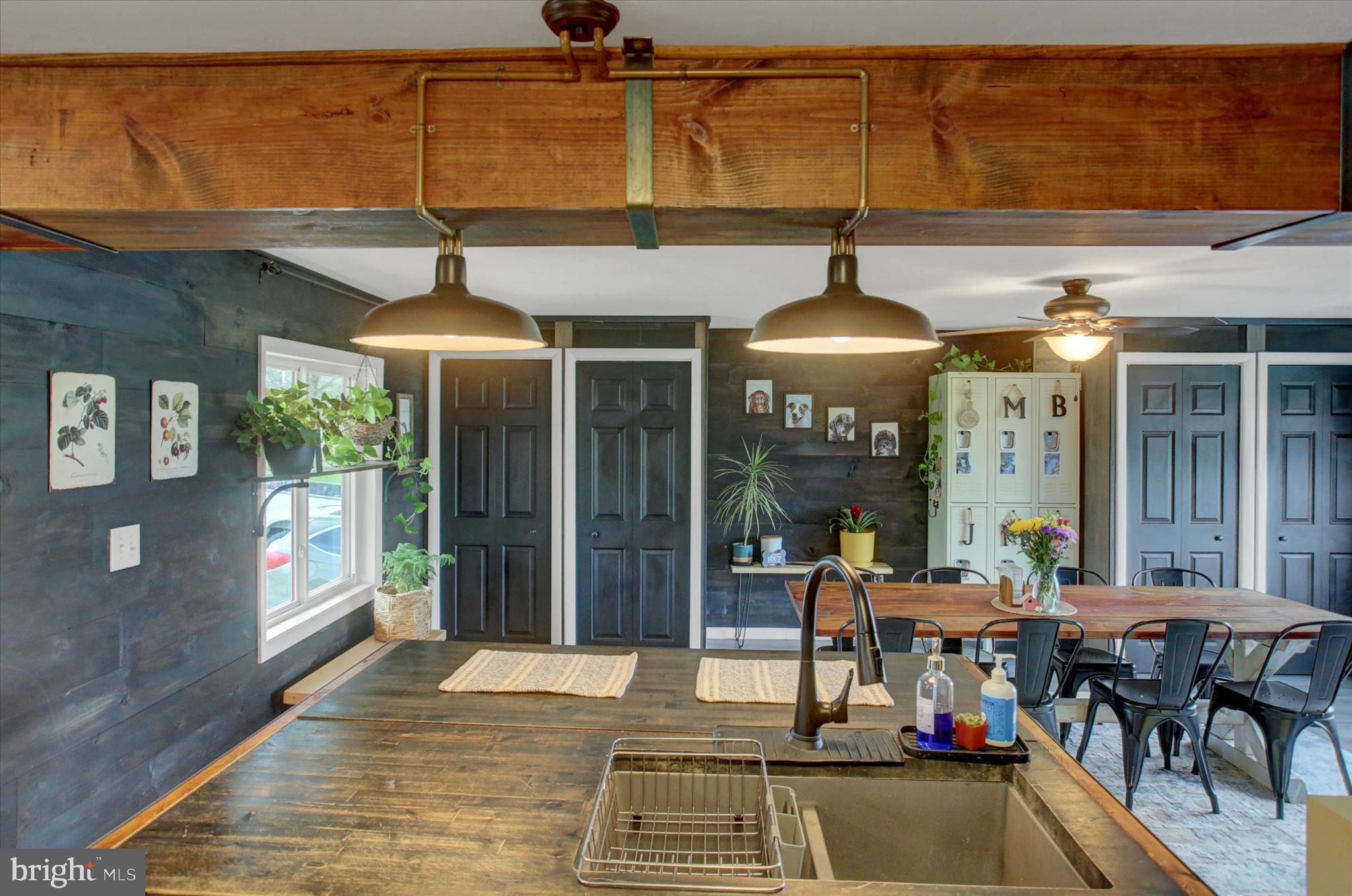 WARM SPRING ROAD - Residential