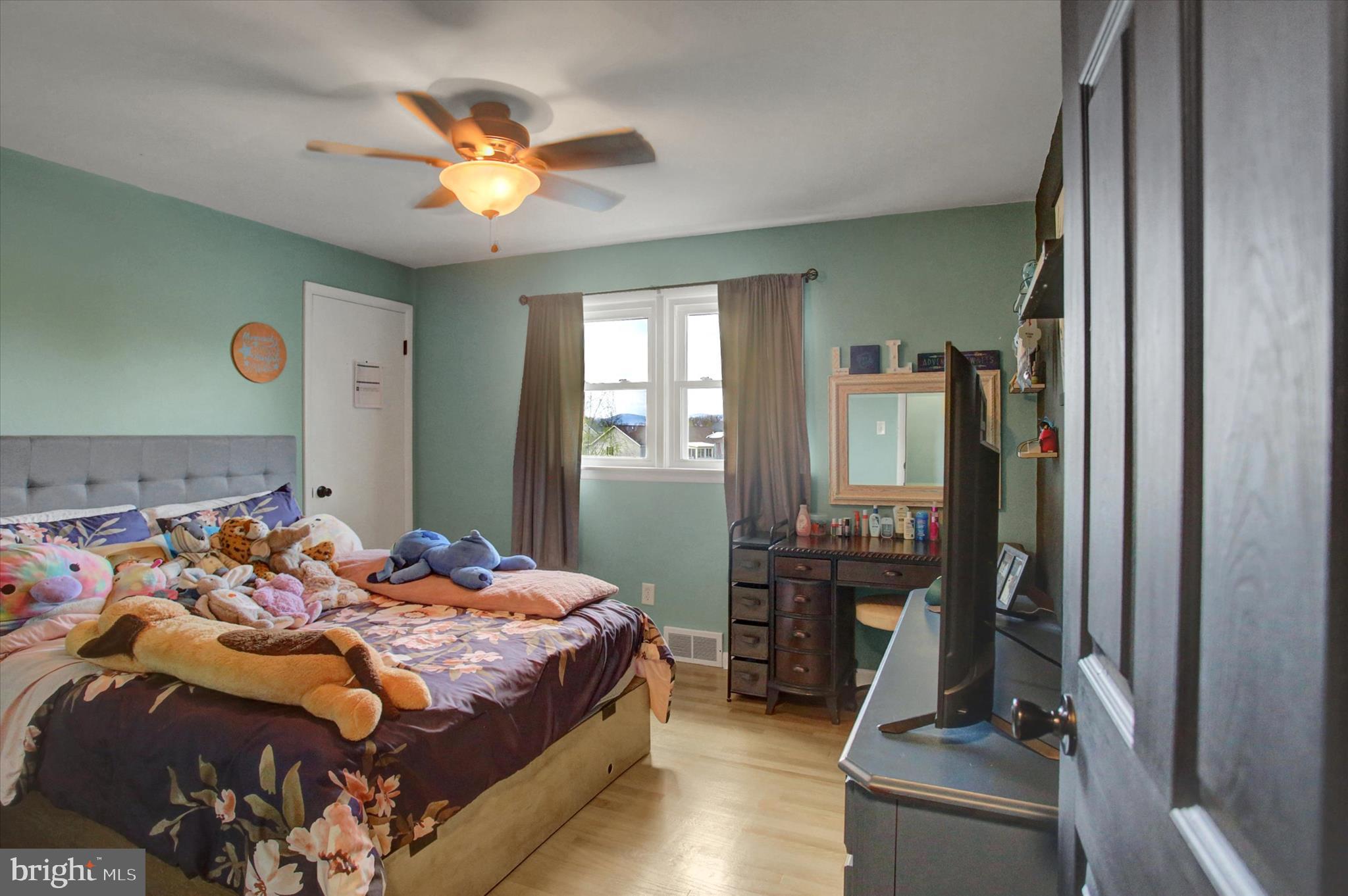 WARM SPRING ROAD - Residential