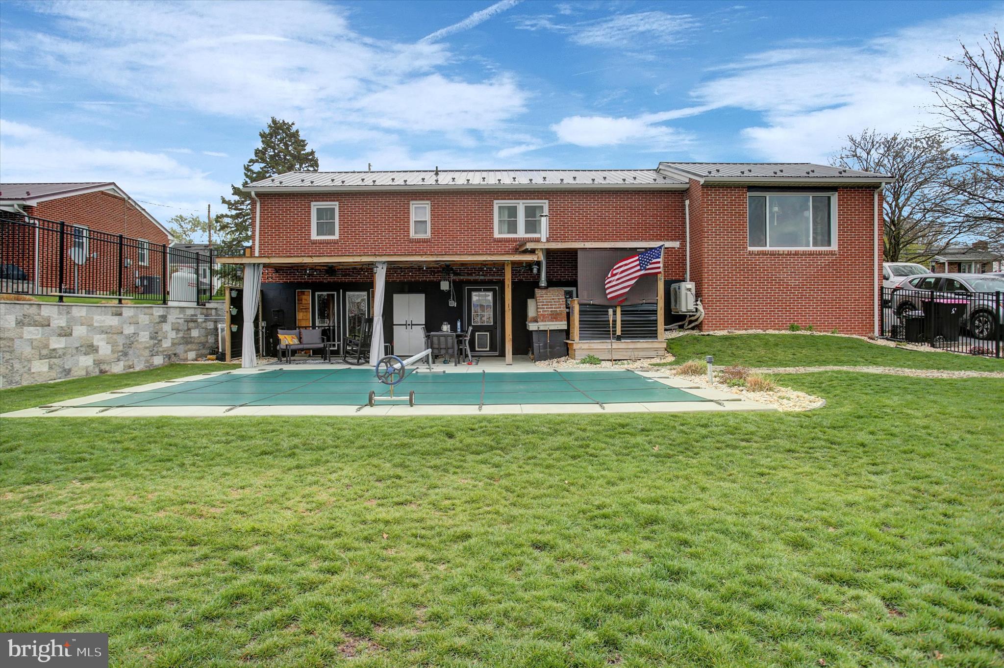 WARM SPRING ROAD - Residential