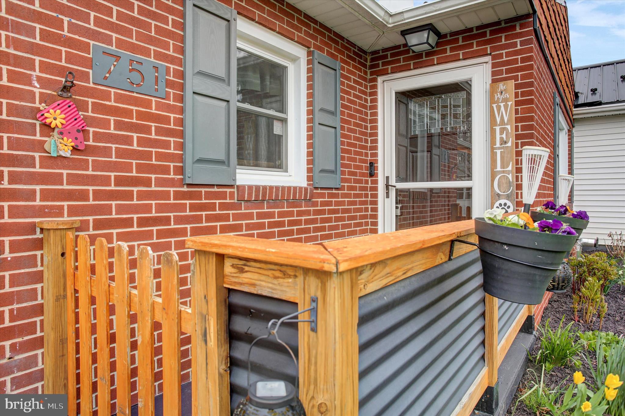 WARM SPRING ROAD - Residential