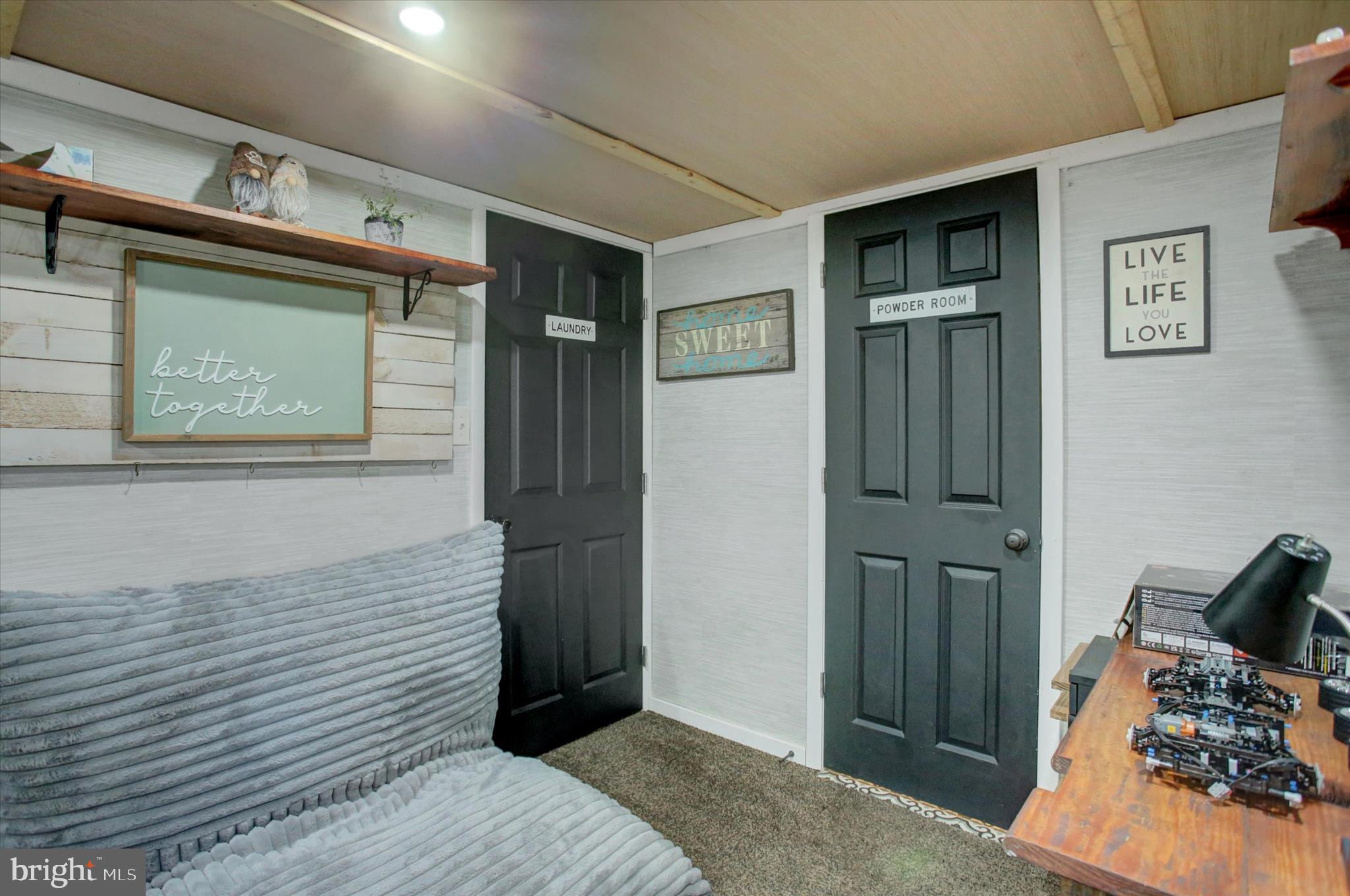 WARM SPRING ROAD - Residential