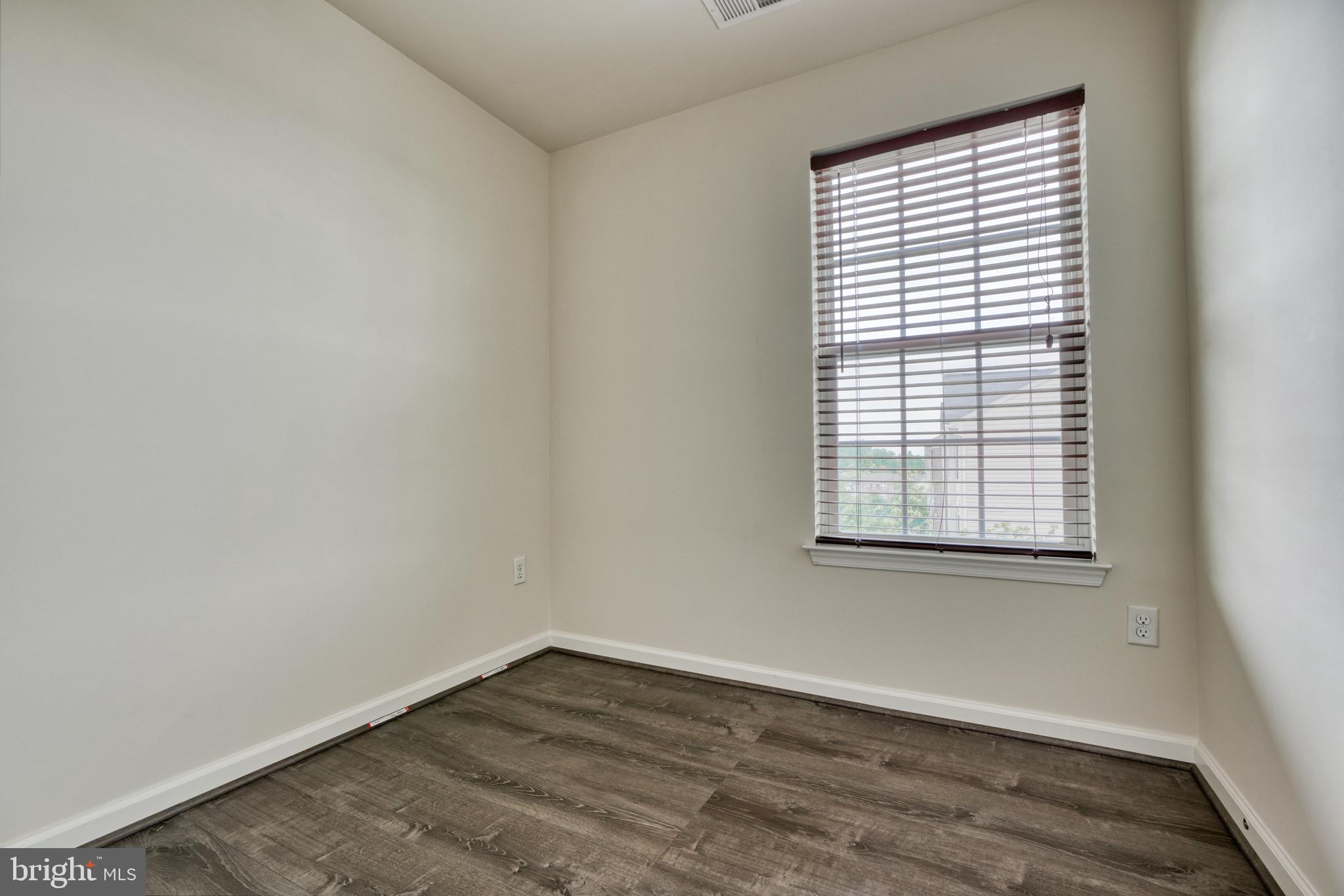 VILLAGE TOWNS - Residential