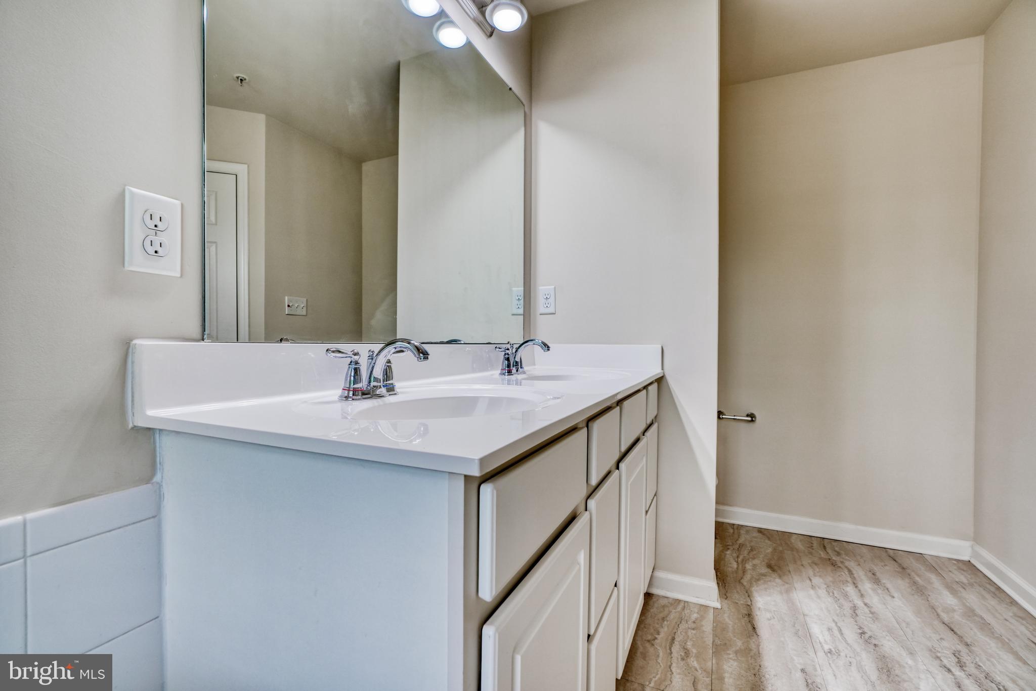 VILLAGE TOWNS - Residential