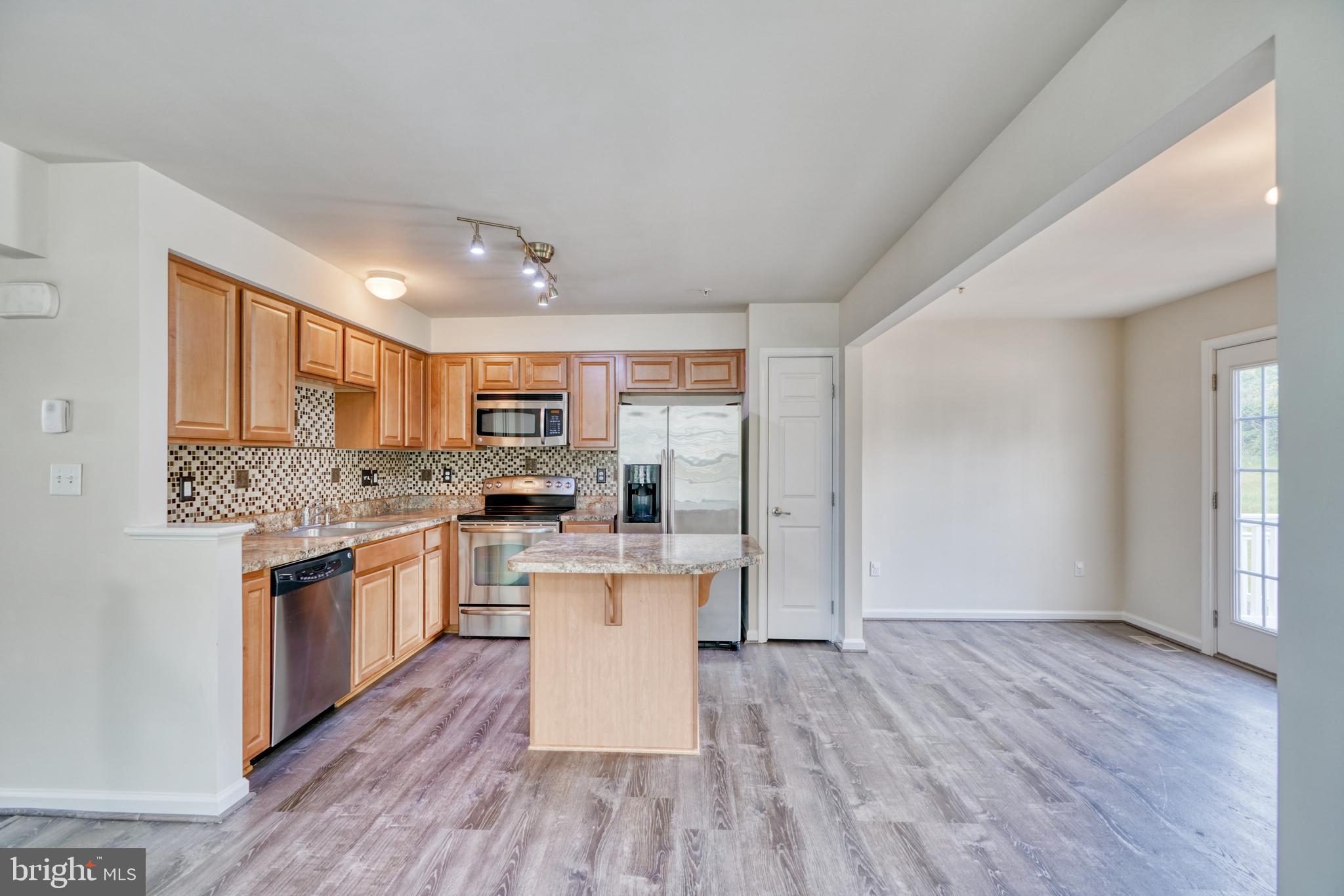 VILLAGE TOWNS - Residential