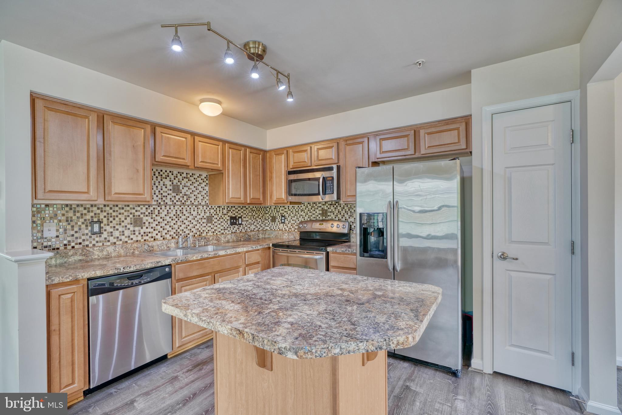 VILLAGE TOWNS - Residential